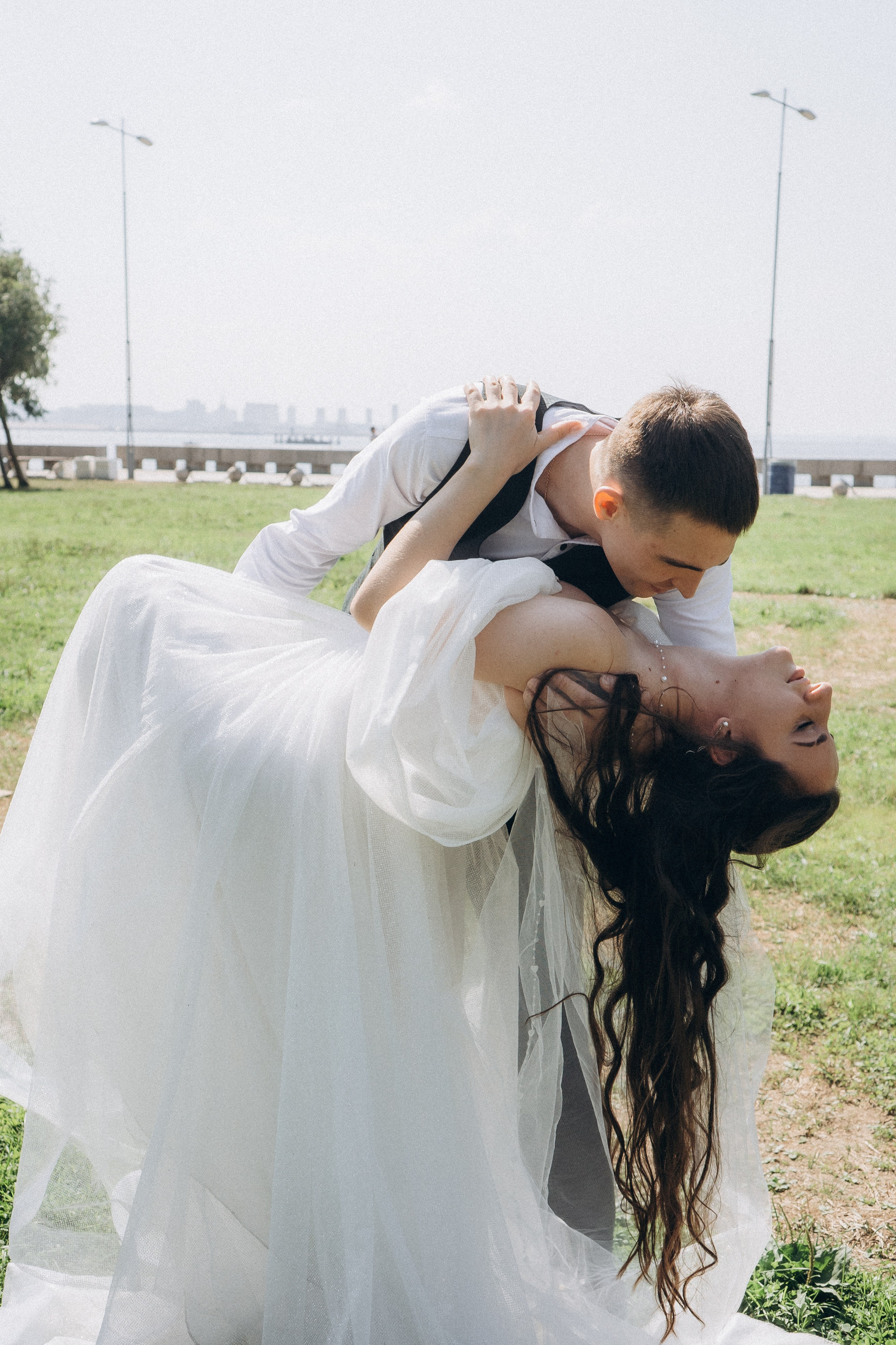 СВАДЕБНАЯ СЬЕМК В ПАРКЕ 300-ЛЕТИЯ. Профессиональный фотограф, Санкт-Петербург — Виктория Богомолова