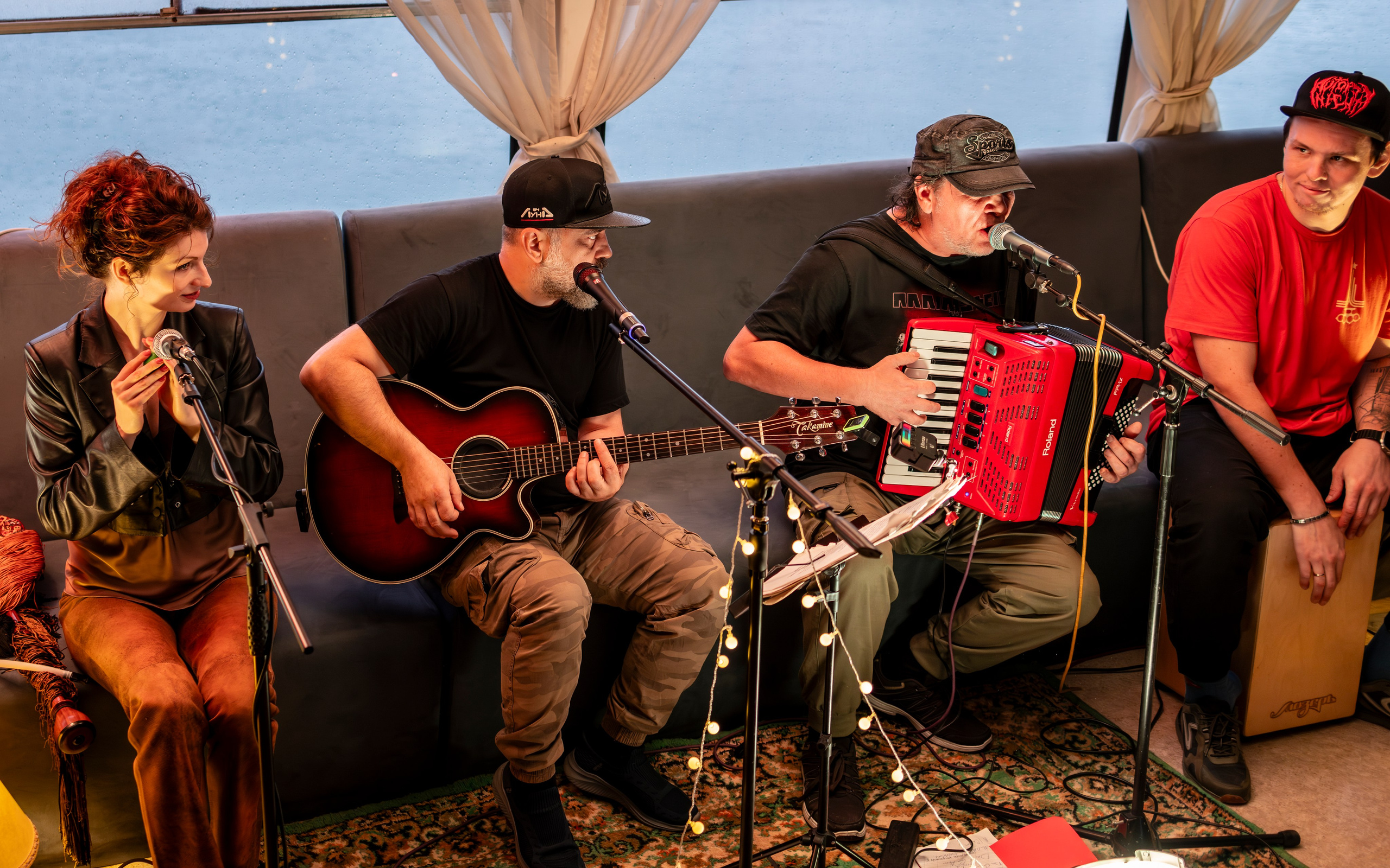 Рок-квартирник на теплоходе. Bertran Ordo