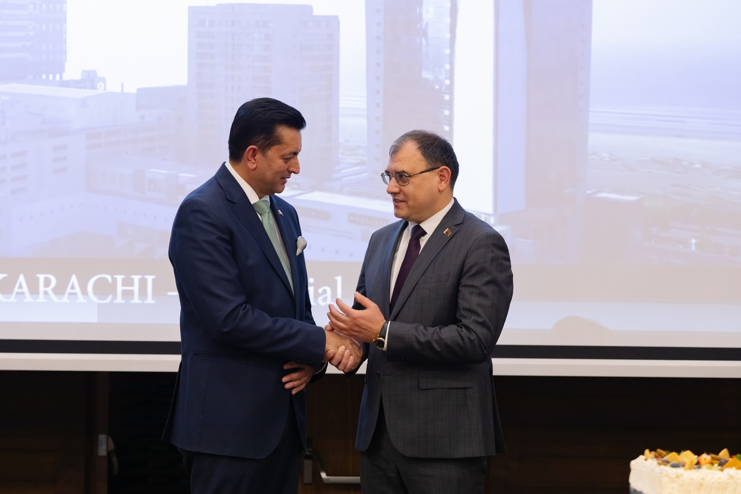 Фотосъемка делегации Пакистана в Беларуси в отеле Марриотт. Свадебный фотограф в Минске/Беларуси Сергей Спиридонов