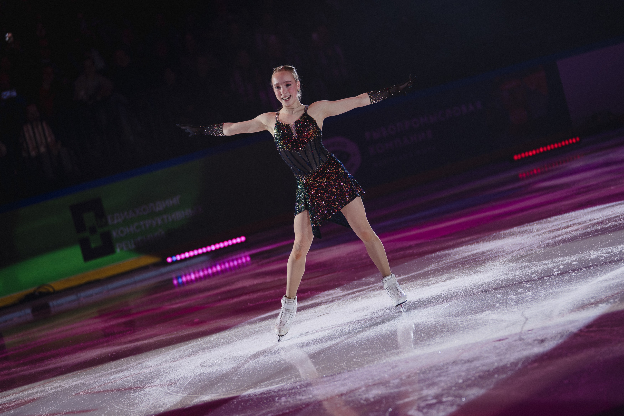 Шоу Этери Тутберидзе в Новосибирске. Воробьева Ксения — Спортивный и танцевальный фотограф Новосибирск