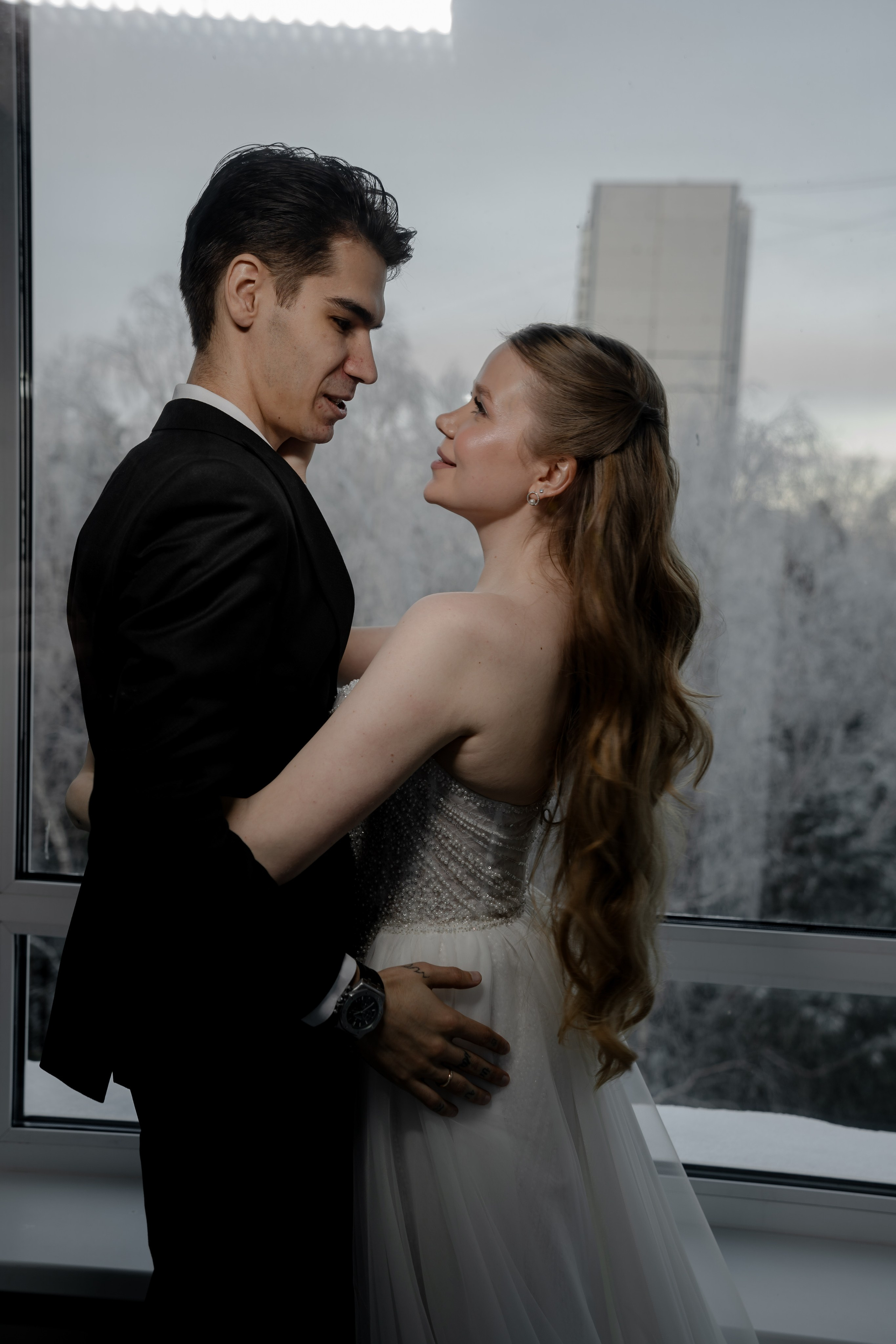 СВАДЕБНАЯ СЬЕМКА СБОРОВ В ОТЕЛЕ И ВЫЕЗД НА ЦЕРЕМОНИЮ (СНЯТО В СИБИРЕ В НИЖНЕВАРТОВСКЕ)М. Профессиональный фотограф, Санкт-Петербург — Виктория Богомолова