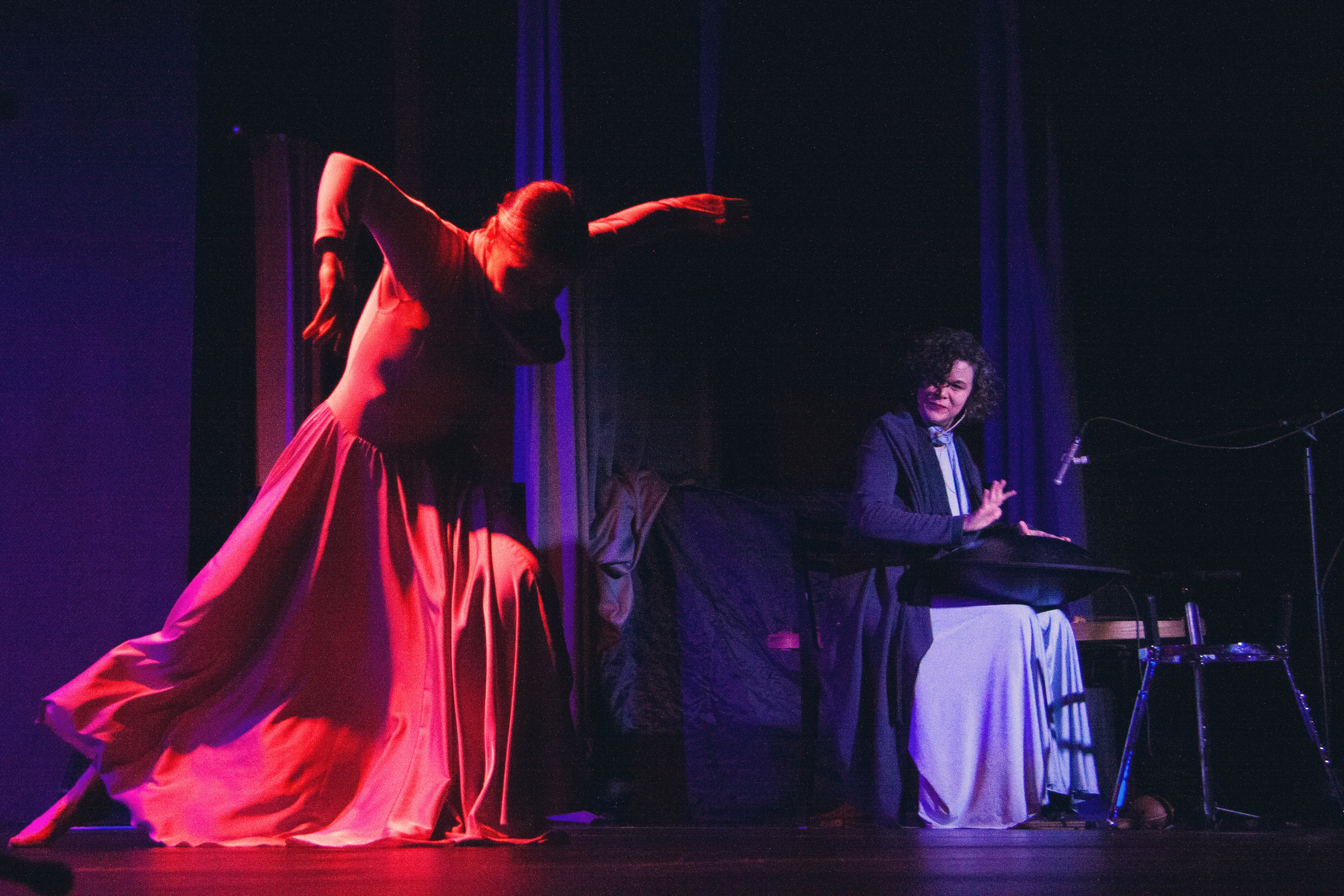 Переходные песни. Фотограф жизни в Ижевске Виктория Аксючиц