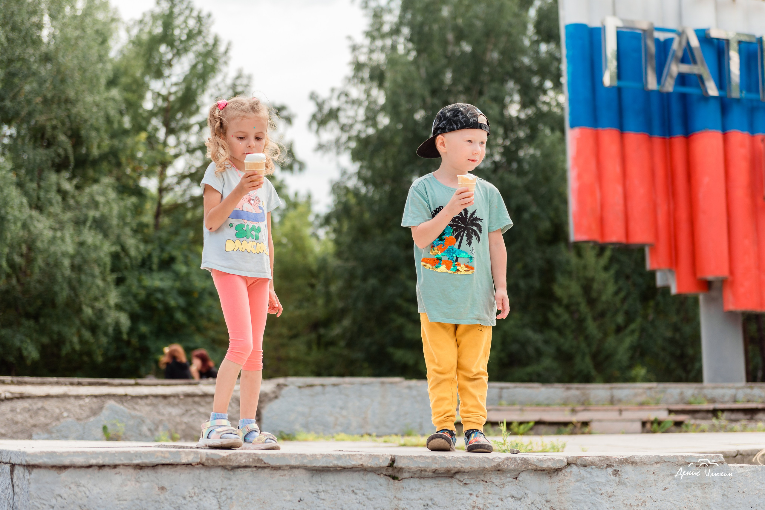 Краски Холи в Комсомольском Парке 2023. Детский фотограф, семейный фотограф и репортажи в Кемерово