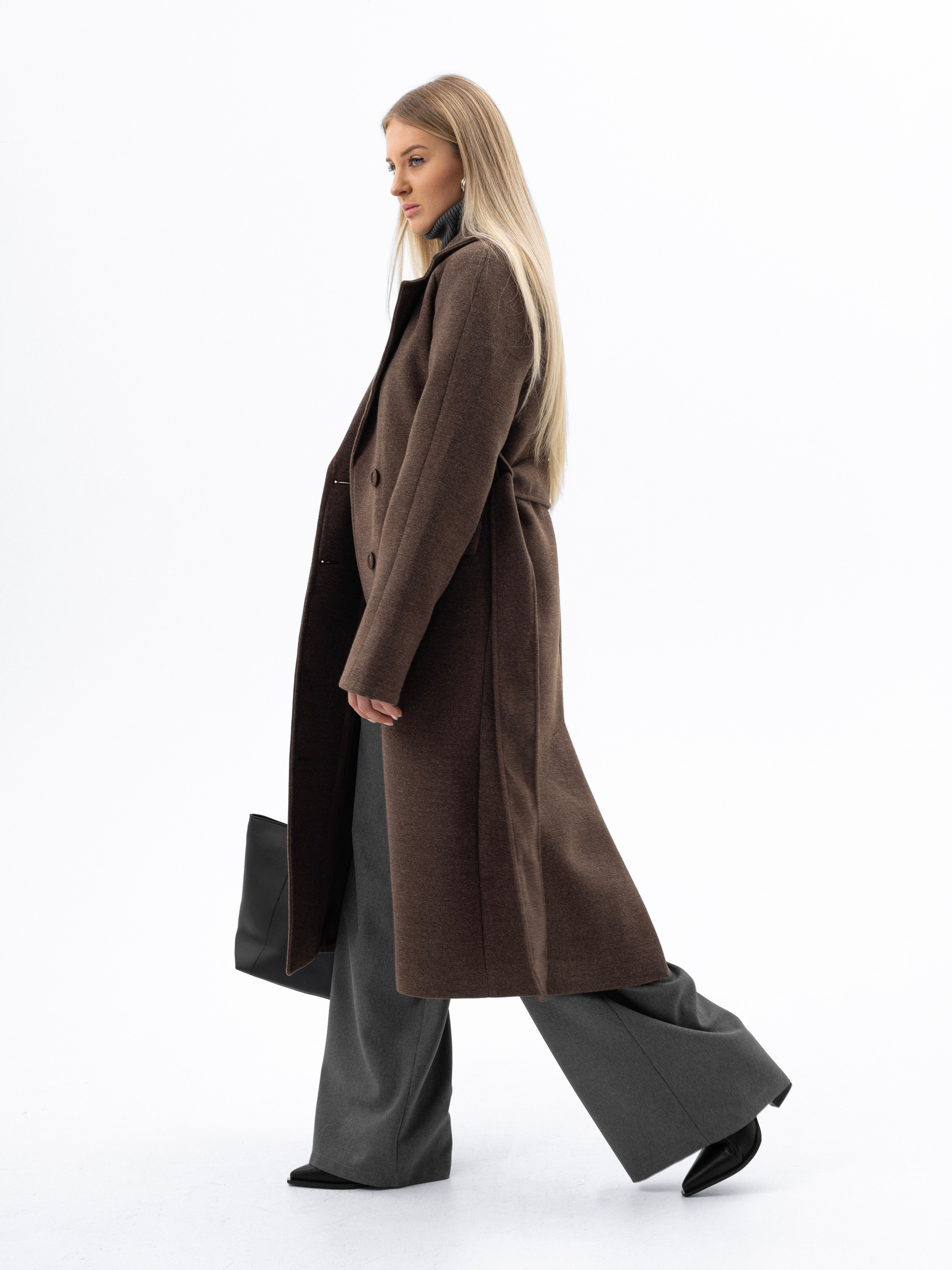 Рина. Фото для маркетплейсов в самых сочных локациях города Сочи