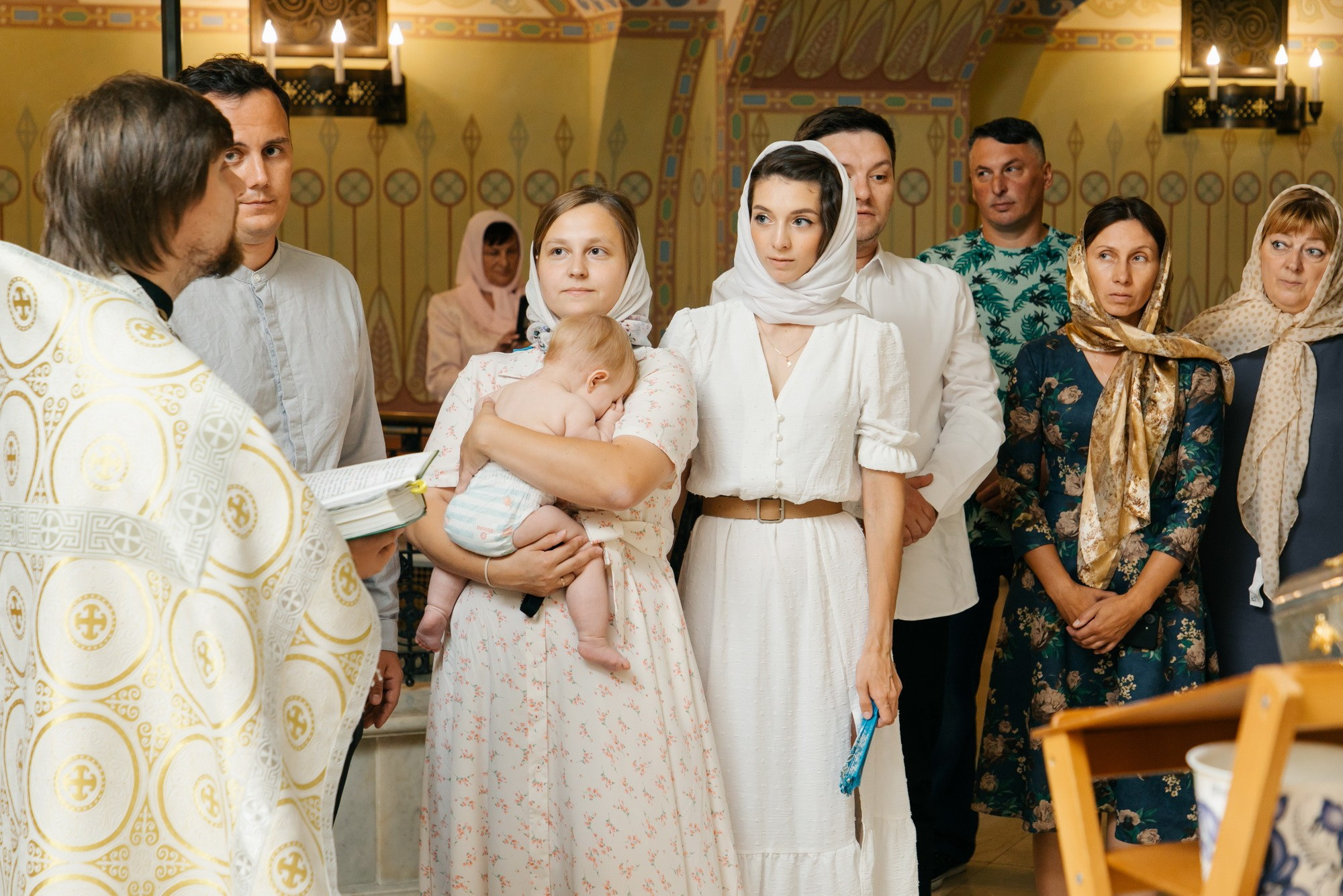 Крещение малышки в Никольском Морском соборе, г. Кронштадт, лучшие храмы для крещения, где крестить в спб, как записаться на крещение, сколько стоит крещение питре, как покреститься спб, фотограф на крещение