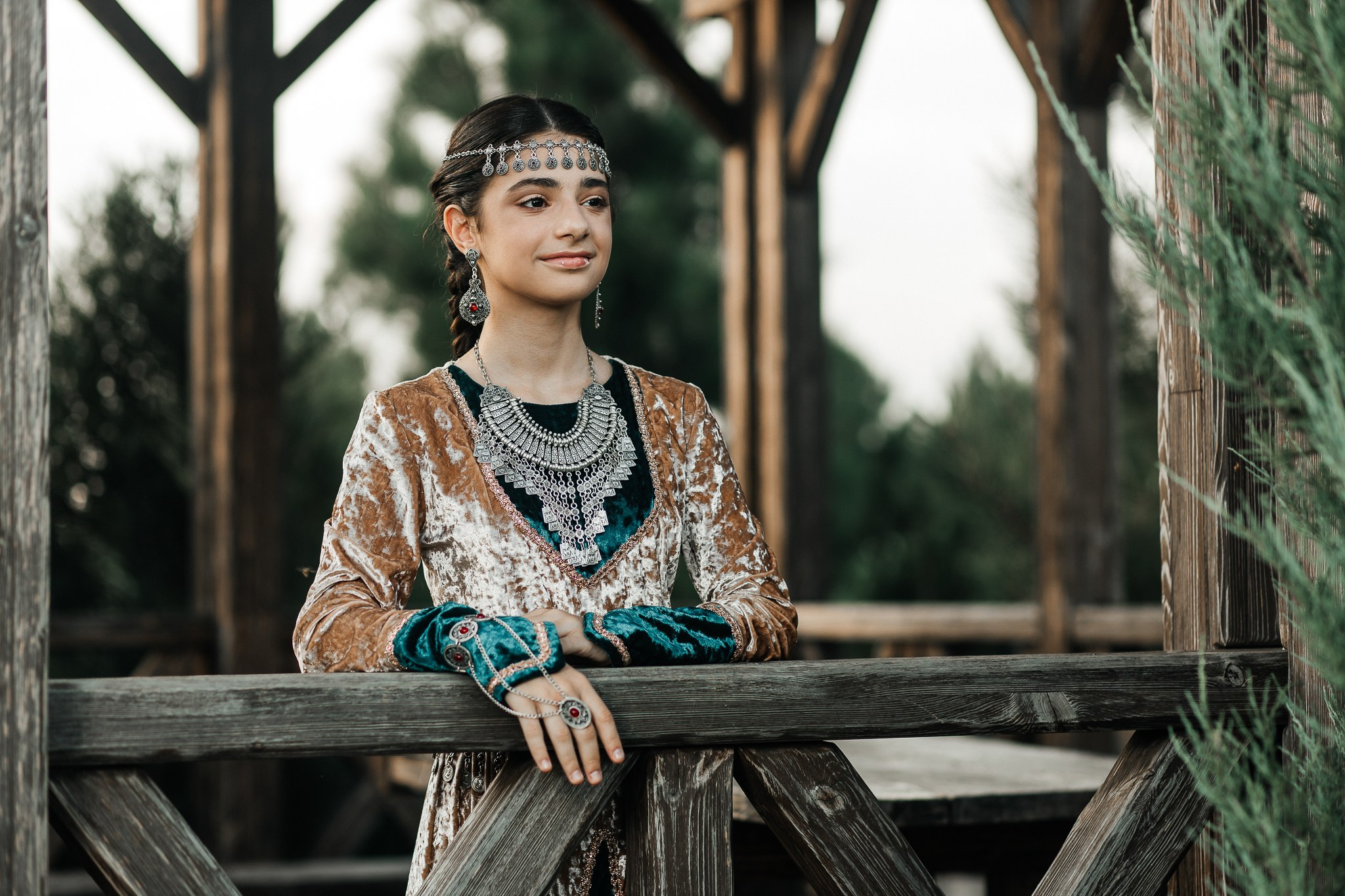 Современный взгляд на армянский костюм. Семейный и свадебный фотограф Ростове-на-Дону