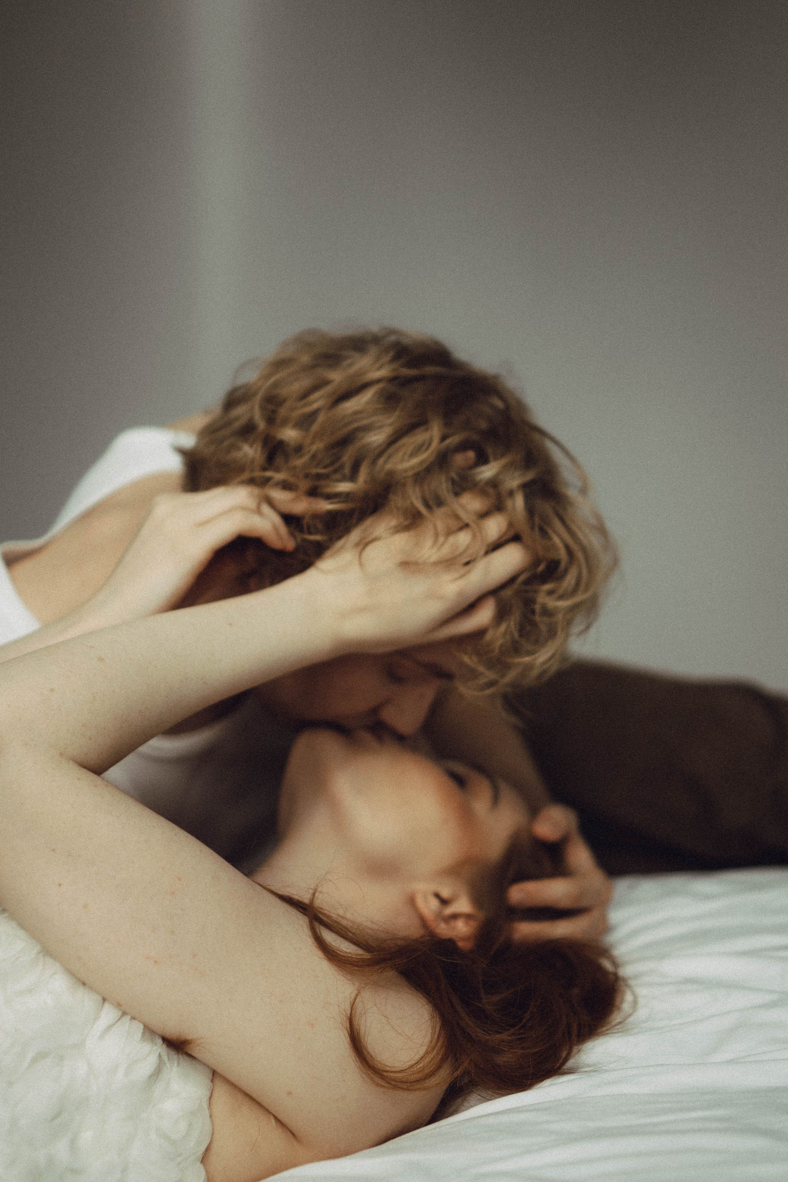 СВАДЕБНАЯ СЬЕМКА В ОТЕЛЕ. СБОРЫ ЖЕНИХА И НЕВЕСТЫ И ТАКЖЕ ТОР И ПОДГОТОВКА К ПРОГУЛКЕ. Профессиональный фотограф, Санкт-Петербург — Виктория Богомолова