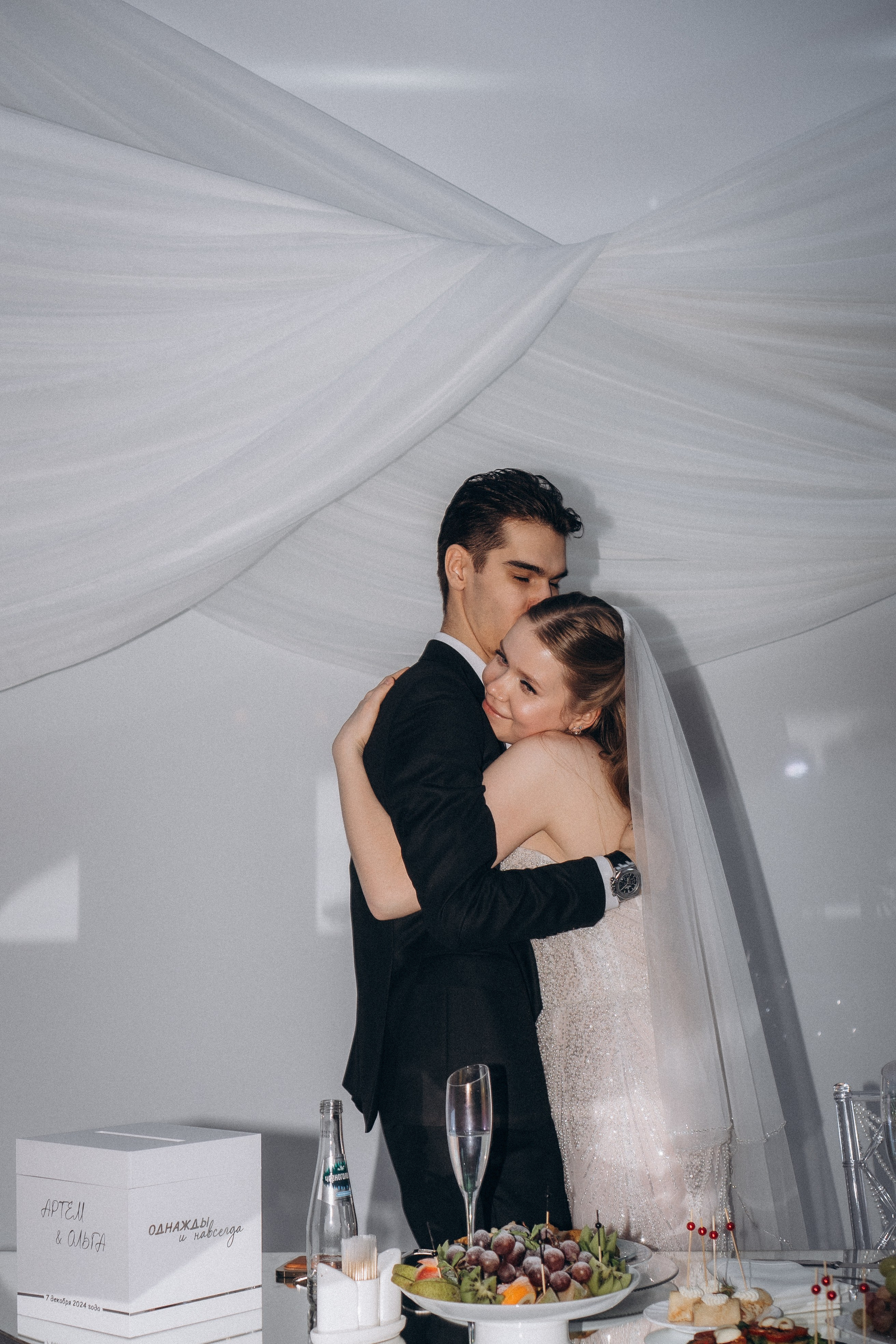 СВАДЕБНАЯ СЬЕМКА СБОРОВ В ОТЕЛЕ И ВЫЕЗД НА ЦЕРЕМОНИЮ (СНЯТО В СИБИРЕ В НИЖНЕВАРТОВСКЕ). Профессиональный фотограф, Санкт-Петербург — Виктория Богомолова