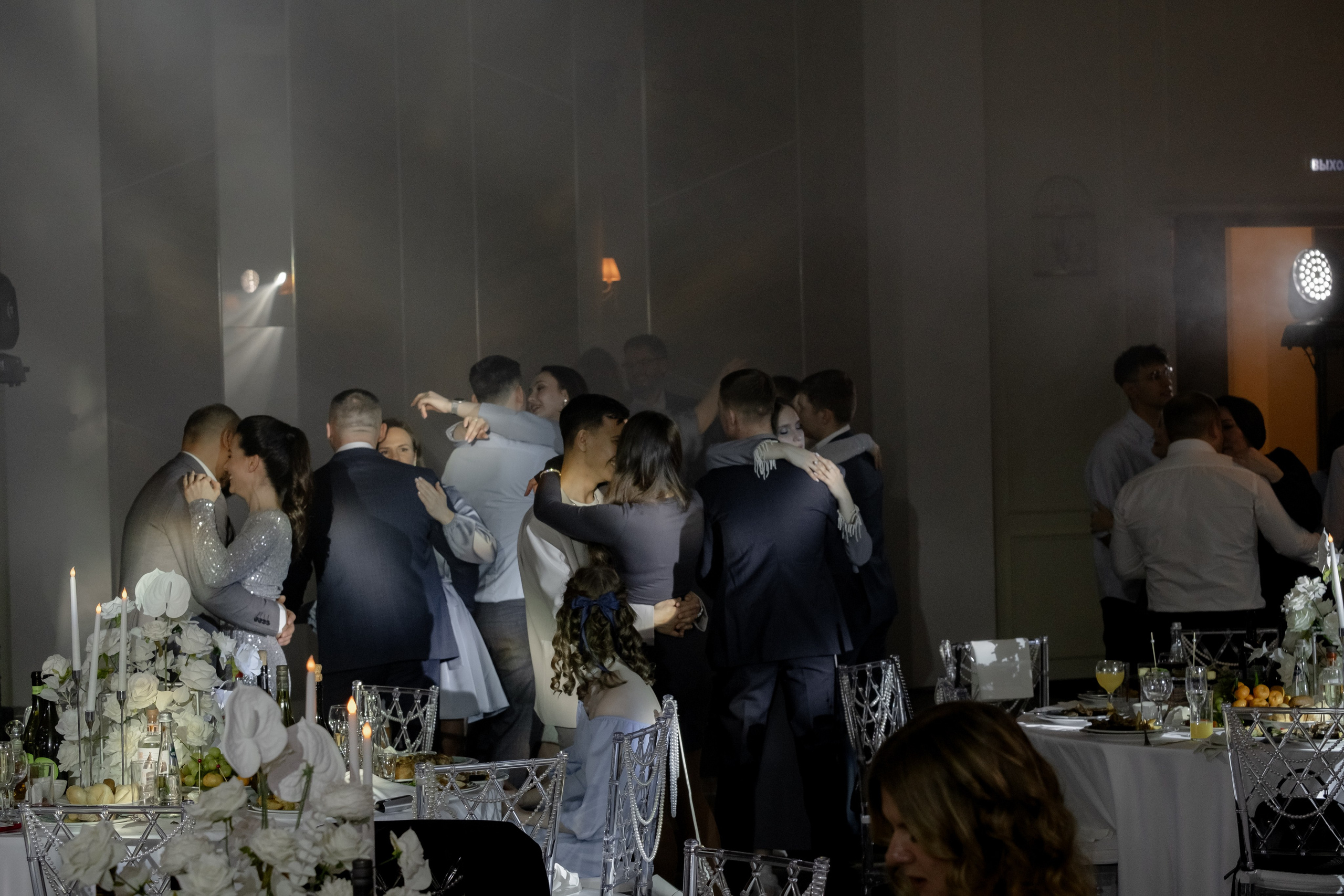 СВАДЕБНЫЙ БАНКЕТ (СНЯТО В СИБИРЕ В НИЖНЕВАРТОВСКЕ). Профессиональный фотограф, Санкт-Петербург — Виктория Богомолова