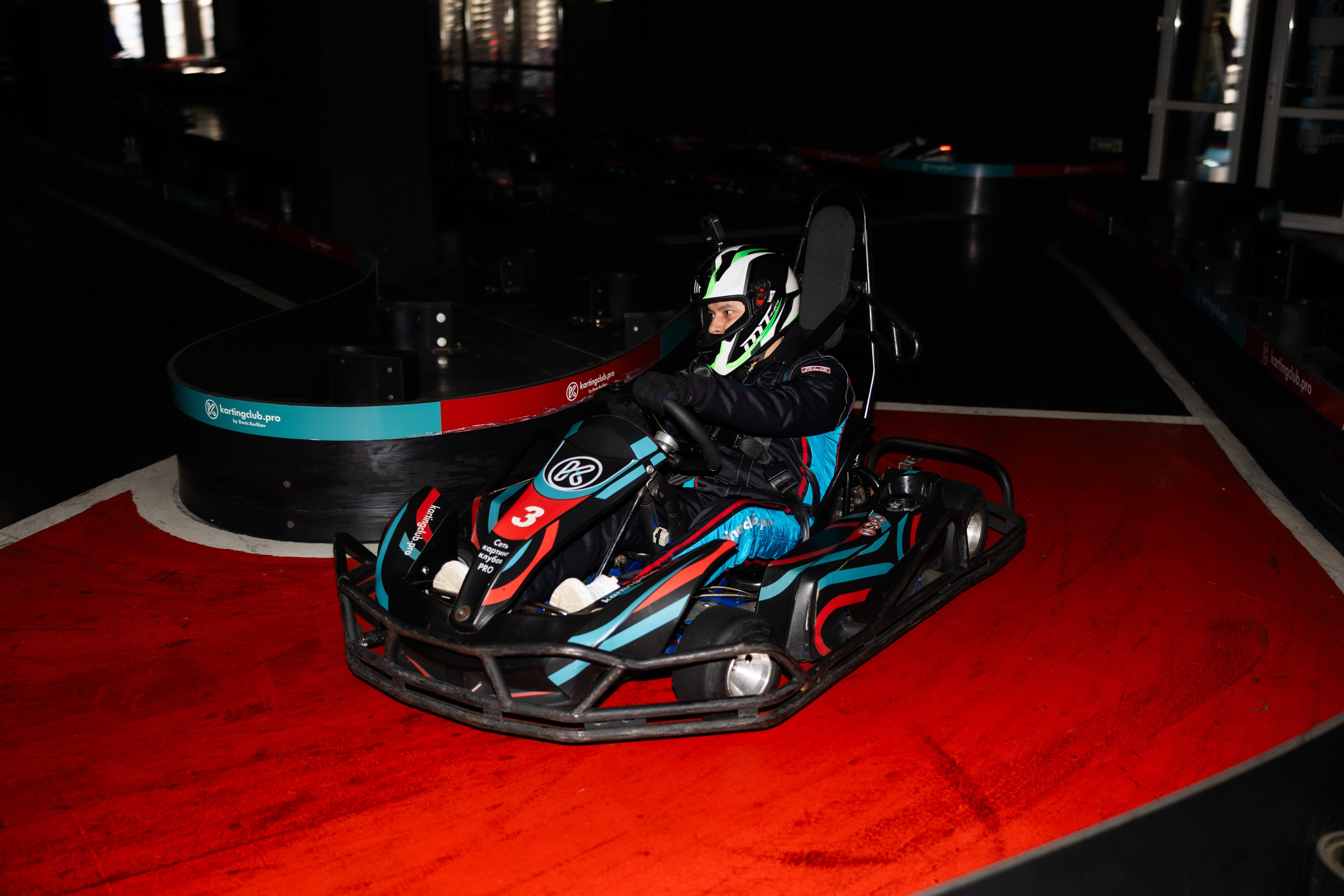 30 лет компании. Лайфстайл Фотограф и Профессиональный Водный Фотограф в Москве