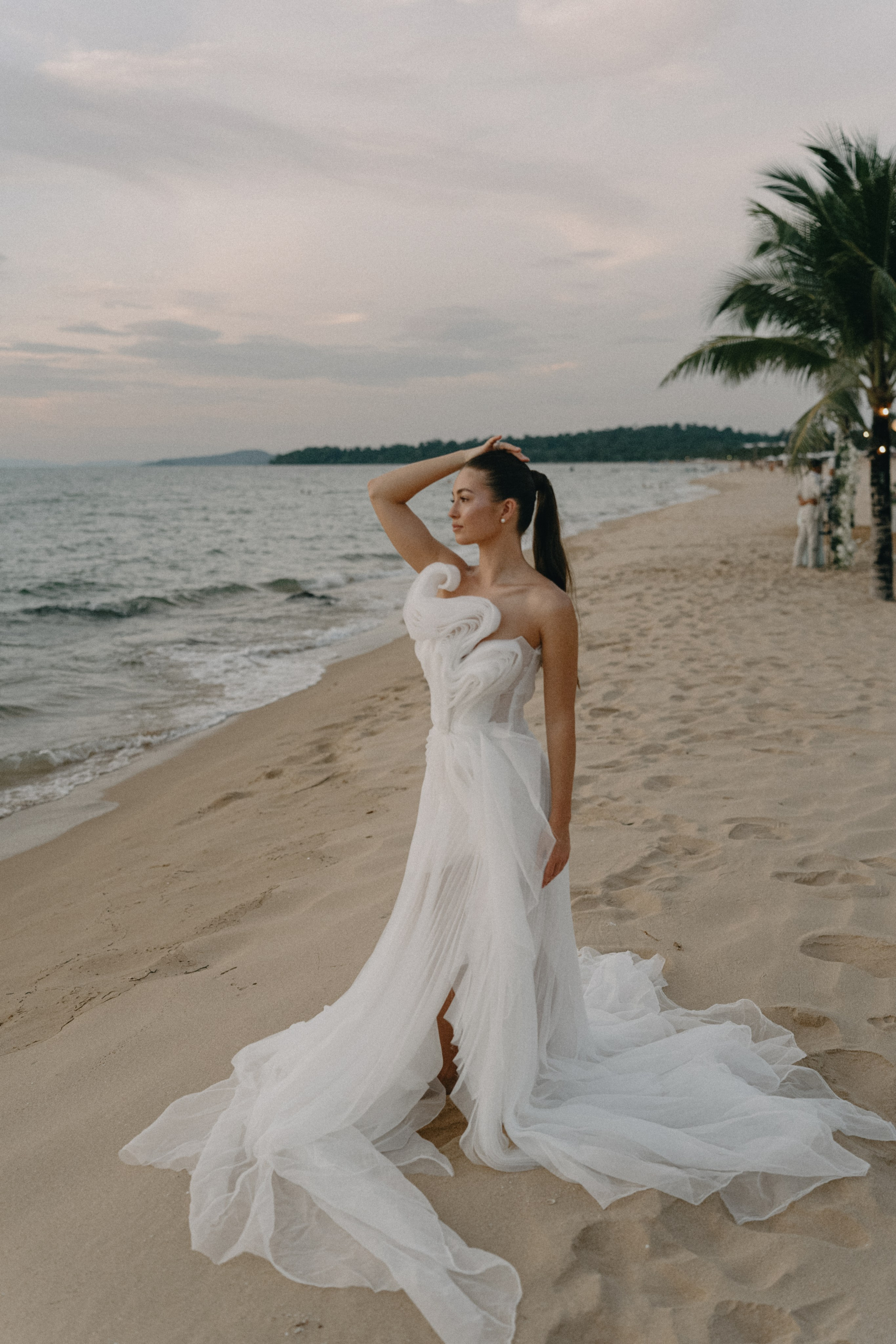 Иван & Анастасия. La Marée wedding agency Свадебное агентство на Фукуоке, Вьетнам — организация свадеб, декор, координация и помощь парам для идеального дня