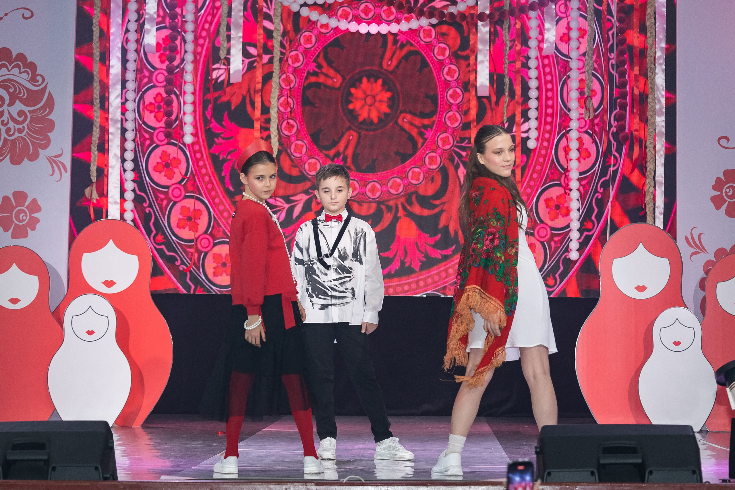 Показ Happy Kids. Выпускные альбомы во Владивостоке