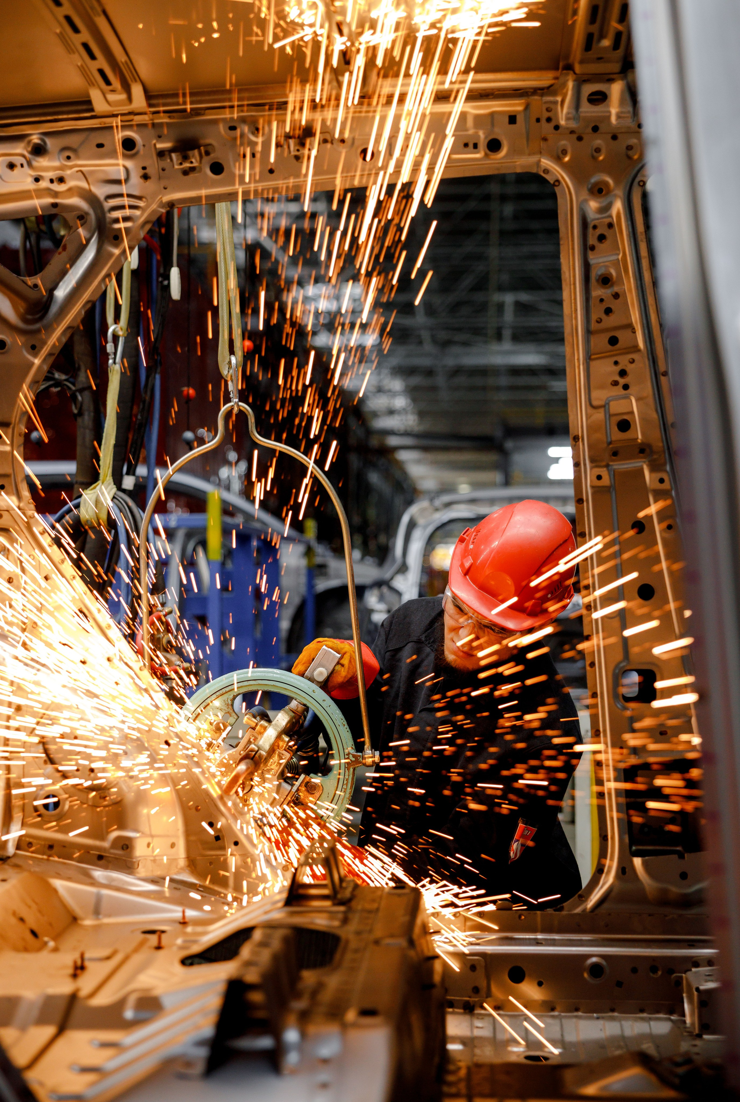 Автомобильный завод «Allur». Свадебный фотограф Костанай/Астана