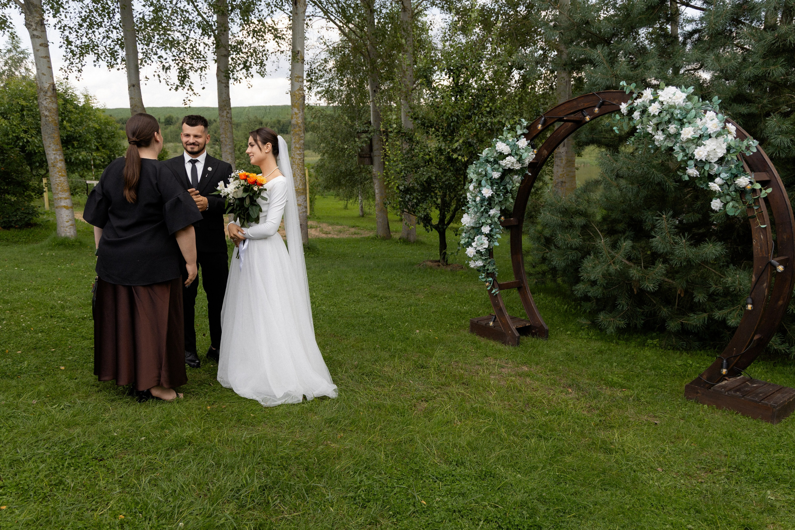 Свадебная фотосессия в агроусадьбе Лабодянка в Минске. Свадебный фотограф в Минске/Беларуси Сергей Спиридонов