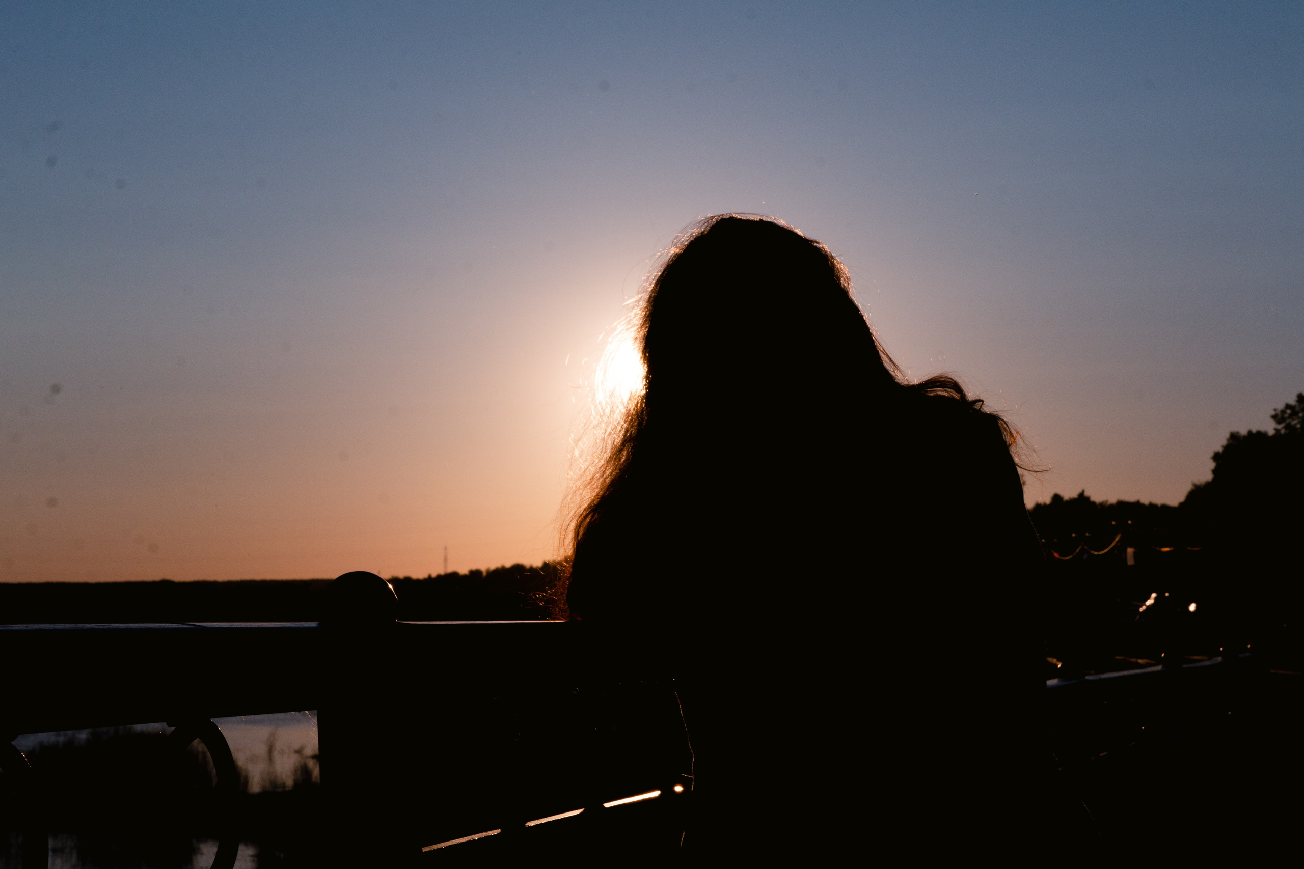 На фоне солнца — творческий фотопроект | EMBOD