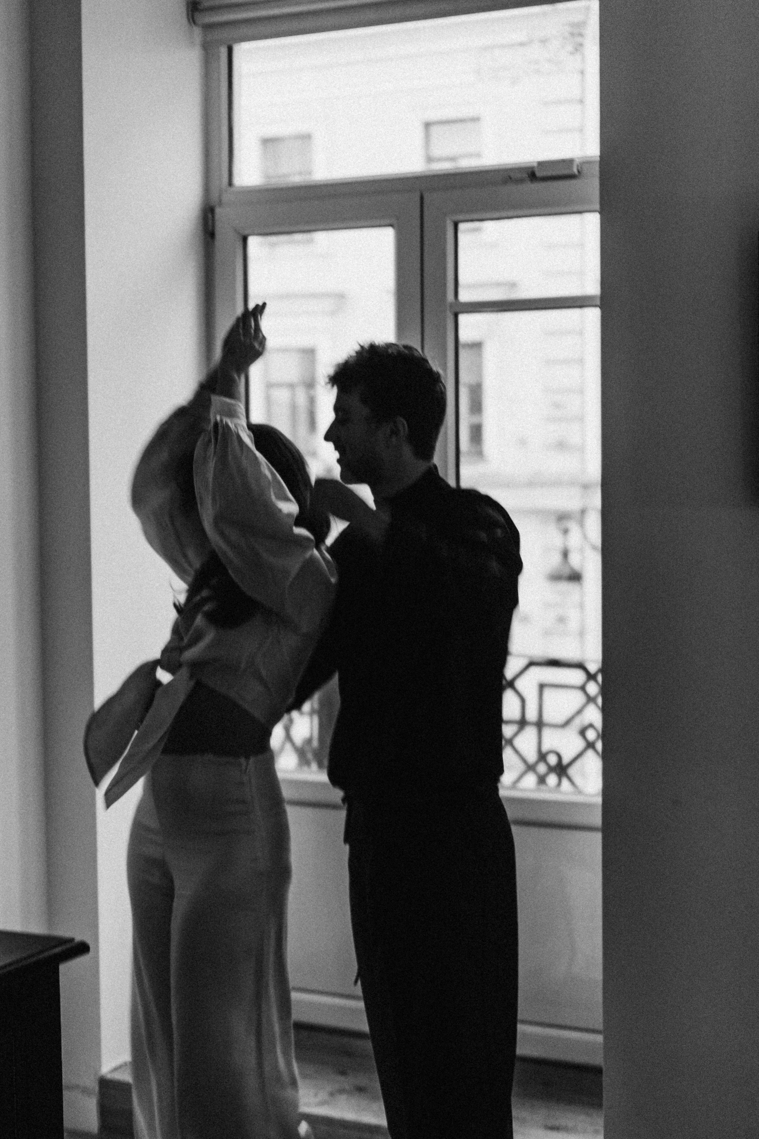 УТРО ЖЕНИХА И НЕВЕСТЫ В ПИТЕРСКОЙ КВАРТИРЕ И СЬЕМКА С СВАДЕБНЫХ ОБРАЗАХ. Профессиональный фотограф, Санкт-Петербург — Виктория Богомолова