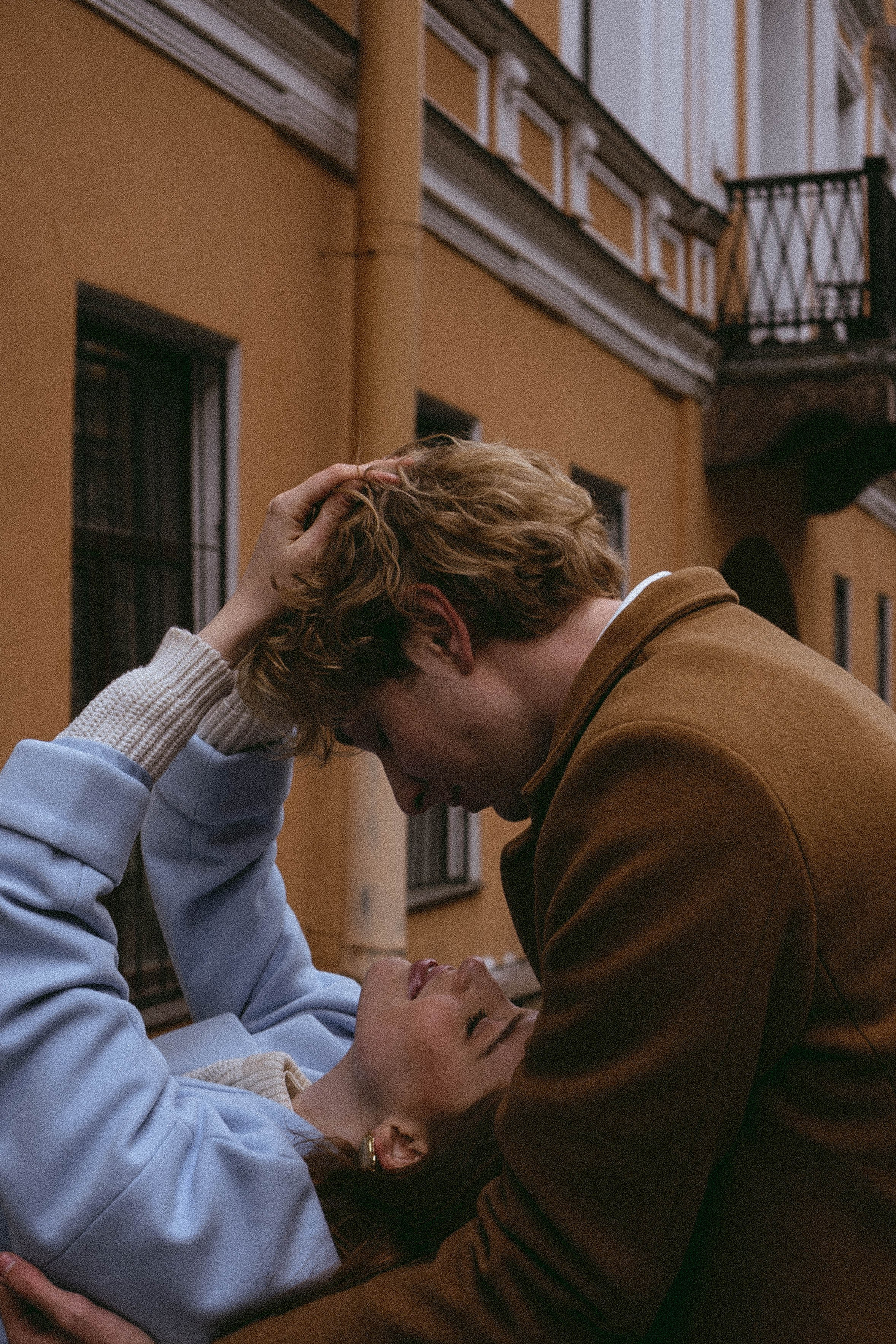 СВАДЕБНАЯ ПРОГУЛКА ПО ПЕТРОГРАДКЕ ВЕСНОЙ (ФОТОСЕССИИЯ ПАРЫ СВАДЕБНАЯ). Профессиональный фотограф, Санкт-Петербург — Виктория Богомолова