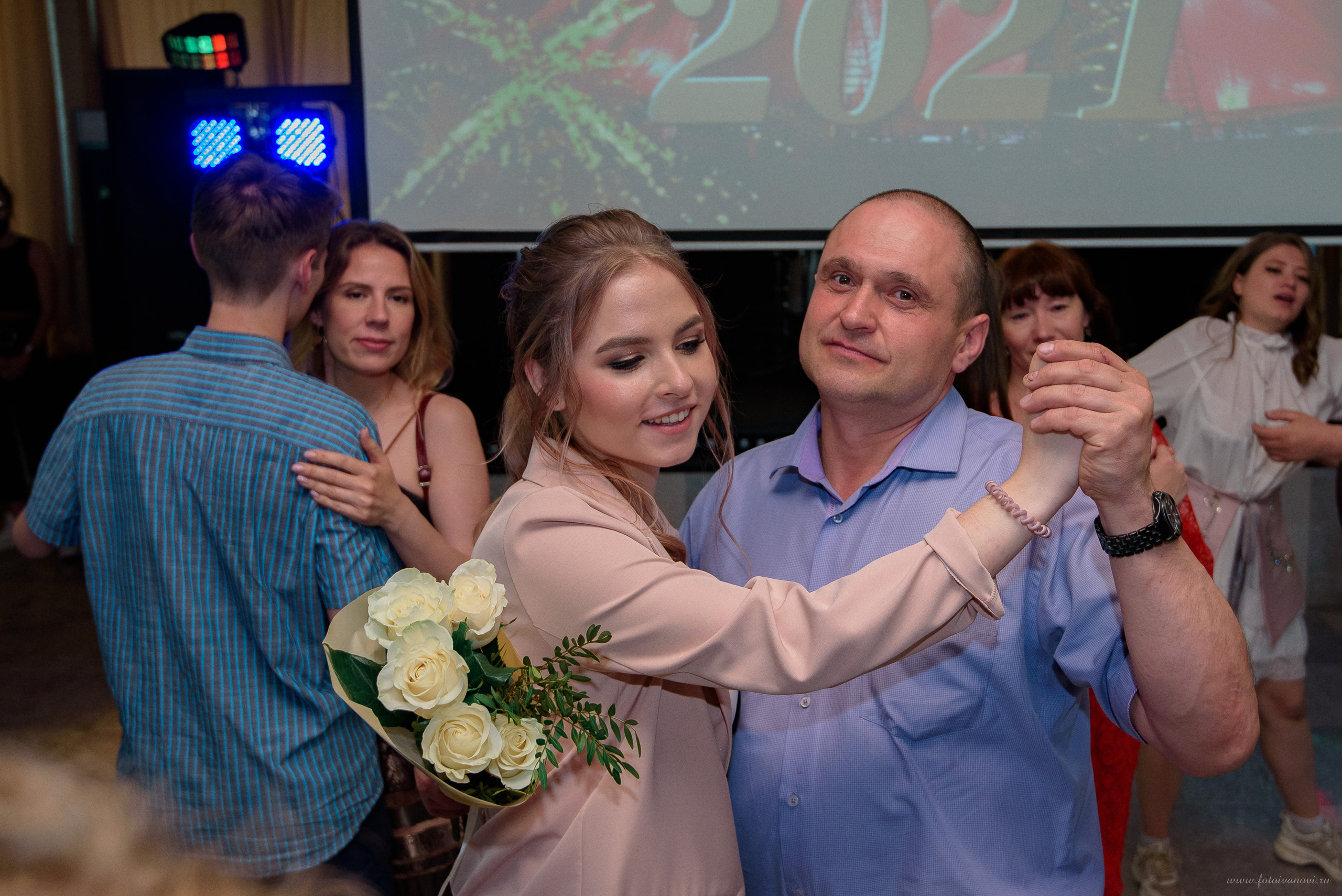 Выпускной. Фотографы Ивановы Краснодарский край