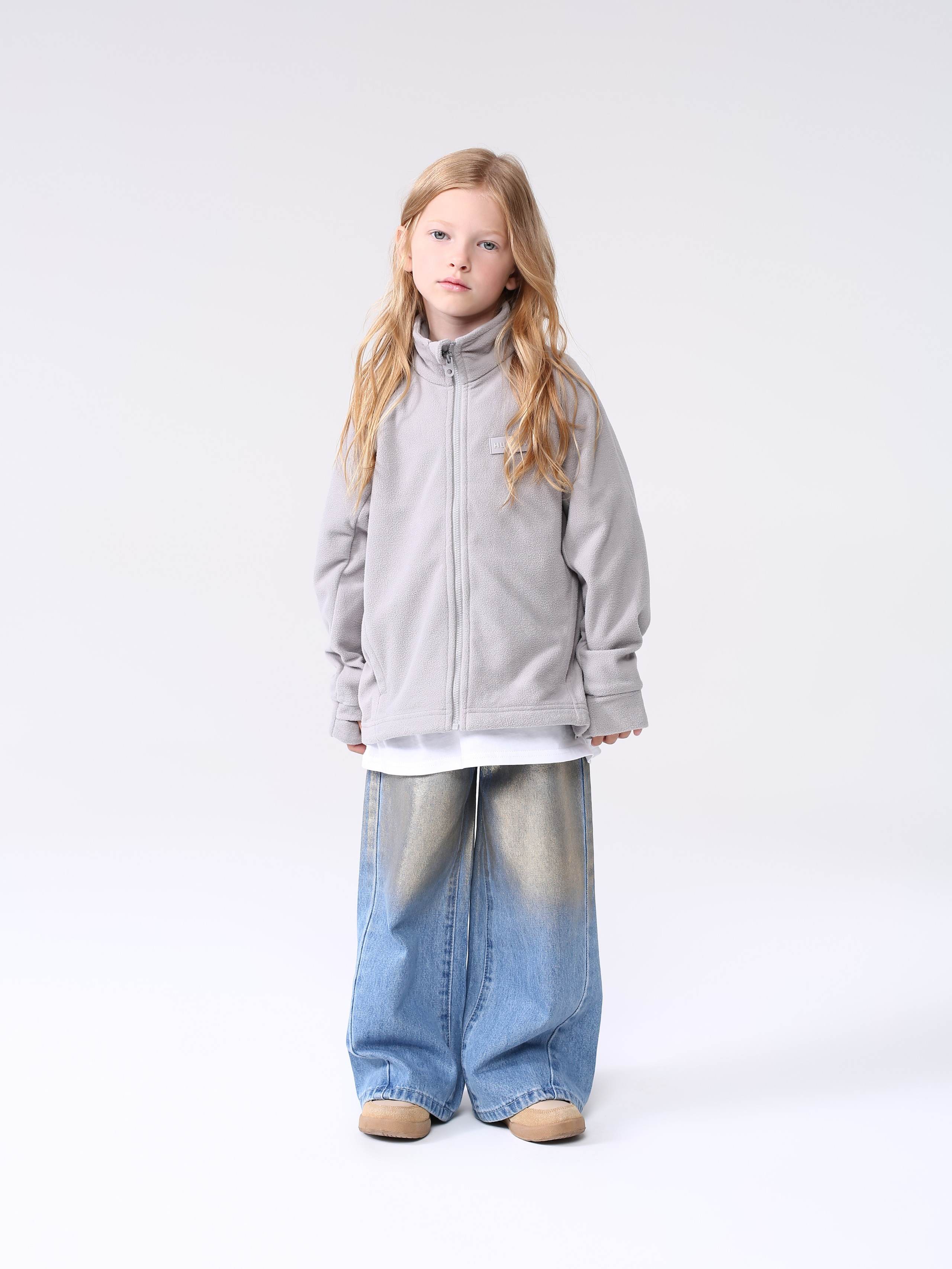 "Профессиональная детская фотосъемка для семейных портретов и воспоминаний""Высококачественная детская съемка новорожденных и малышей в студии""Рекламная детская фотосъемка для альбомов и подарков""Студийная детская съемка с креативными декорациями и позами""Коммерческая детская фотосъемка для маркетинга детских товаров""Фотография детской съемки с акцентом на эмоции и улыбки""Семейная детская съемка для портфолио и социальных сетей""Профессиональная детская фотосъемка с мягким освещением""Рекламные фото детской съемки для сайтов и брошюр""Высокоточная детская съемка для воспоминаний и презентаций""Детская фотосъемка высокого разрешения для семейных альбомов""Коммерческая детская съемка с фокусом на радость и развитие""Студийная фотосъемка детской съемки для брендов и маркетинга""Фотографии детской съемки для подарков и увеличения клиентов""Профессиональная детская съемка для каталогов и семейных историй" "Профессиональная каталожная фотосъемка товаров для e-commerce и интернет-магазинов""Высококачественная каталожная съемка одежды и аксессуаров с белым фоном""Рекламная каталожная фотосъемка для маркетинга продуктов и брендов""Студийная каталожная съемка с детальной проработкой текстур и материалов""Коммерческая каталожная фотосъемка для каталогов и онлайн-платформ""Фотография каталожной съемки с акцентом на дизайн и презентацию товаров""Предметная каталожная съемка для увеличения продаж в e-commerce""Профессиональная каталожная фотосъемка с использованием студийного освещения""Рекламные фото каталожной съемки для сайтов и социальных сетей""Высокоточная каталожная съемка товаров для презентаций и брошюр""Каталожная фотосъемка высокого разрешения для онлайн-магазинов""Коммерческая каталожная съемка с фокусом на качество и детализацию""Студийная каталожная фотосъемка для брендов и ритейла""Фотографии каталожной съемки для маркетинговых кампаний""Профессиональная каталожная съемка для каталогов и увеличения конверсии"