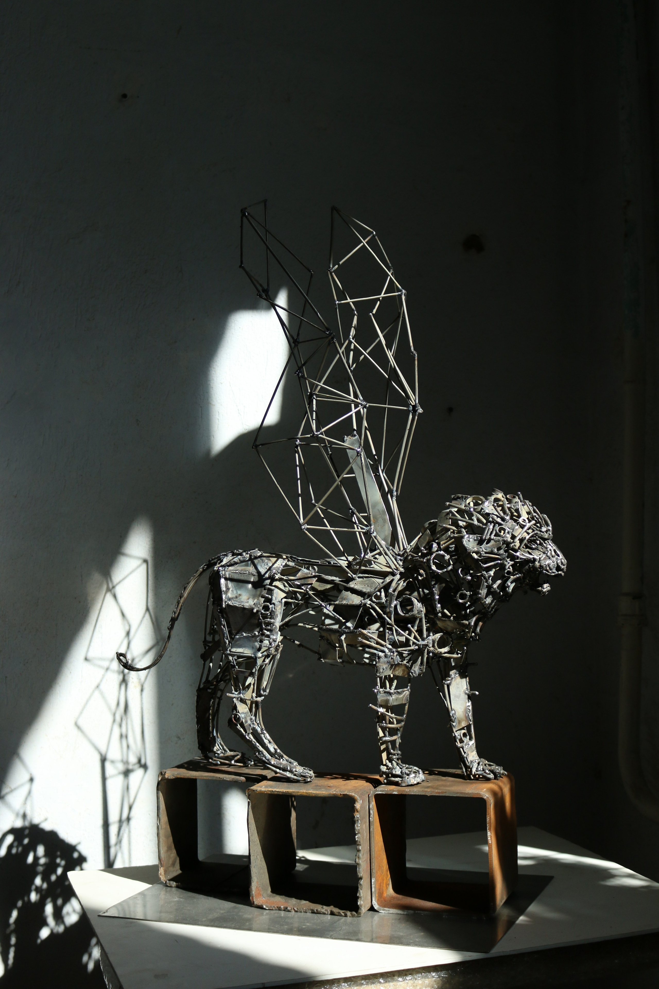 Лев-рыцарь. Художник — скульптор Антонина Фатхуллина