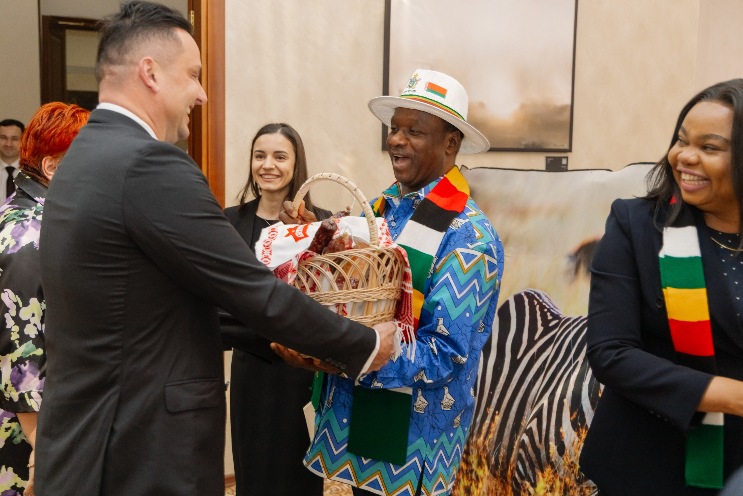 Фотосъемка делегации Посольства Зимбабве в Минске. Свадебный фотограф в Минске/Беларуси Сергей Спиридонов