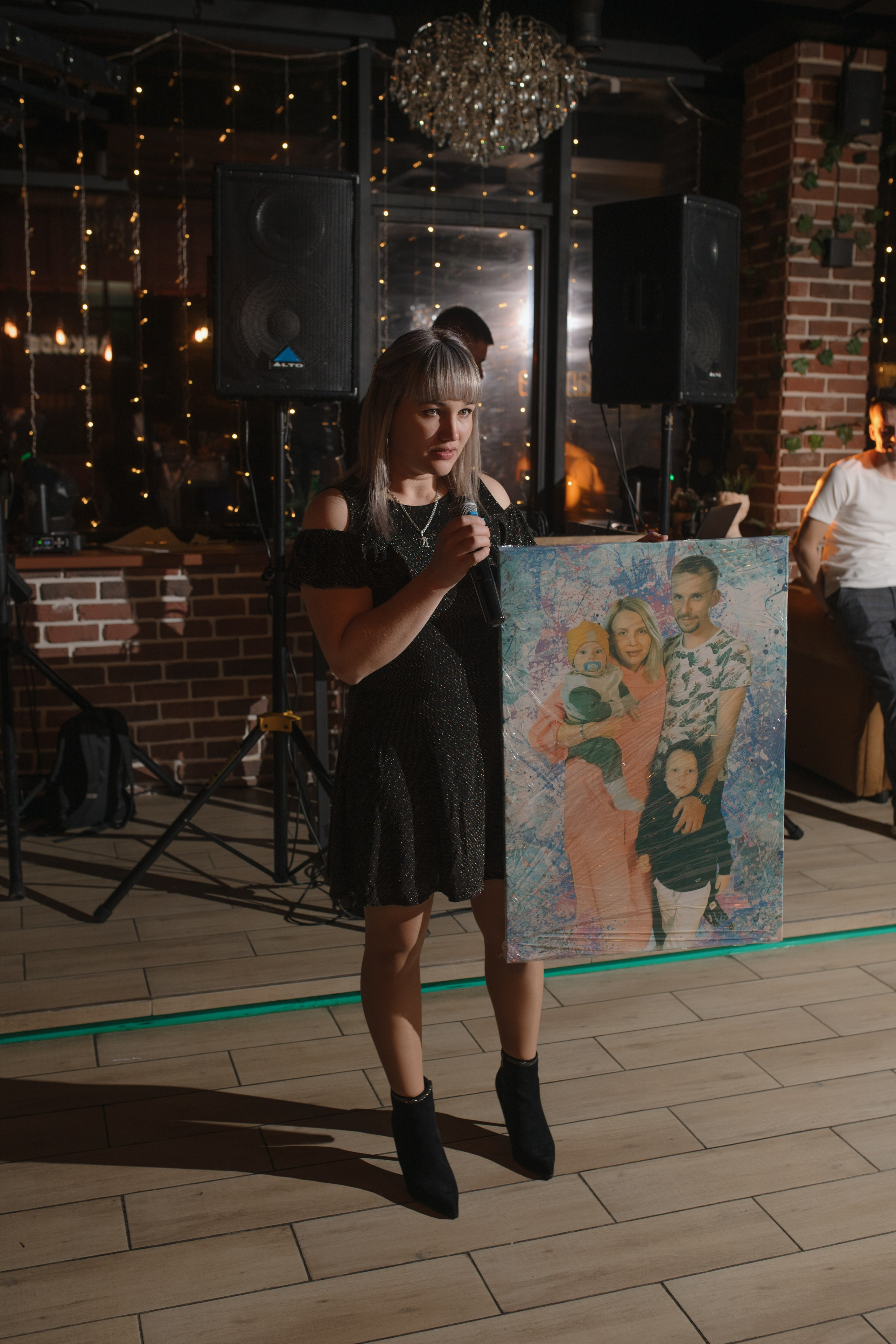 День рождения Томы — Let`s Talk Bar. Свадебный фотограф Екатеринбург/Челябинск — Любовь Волохова