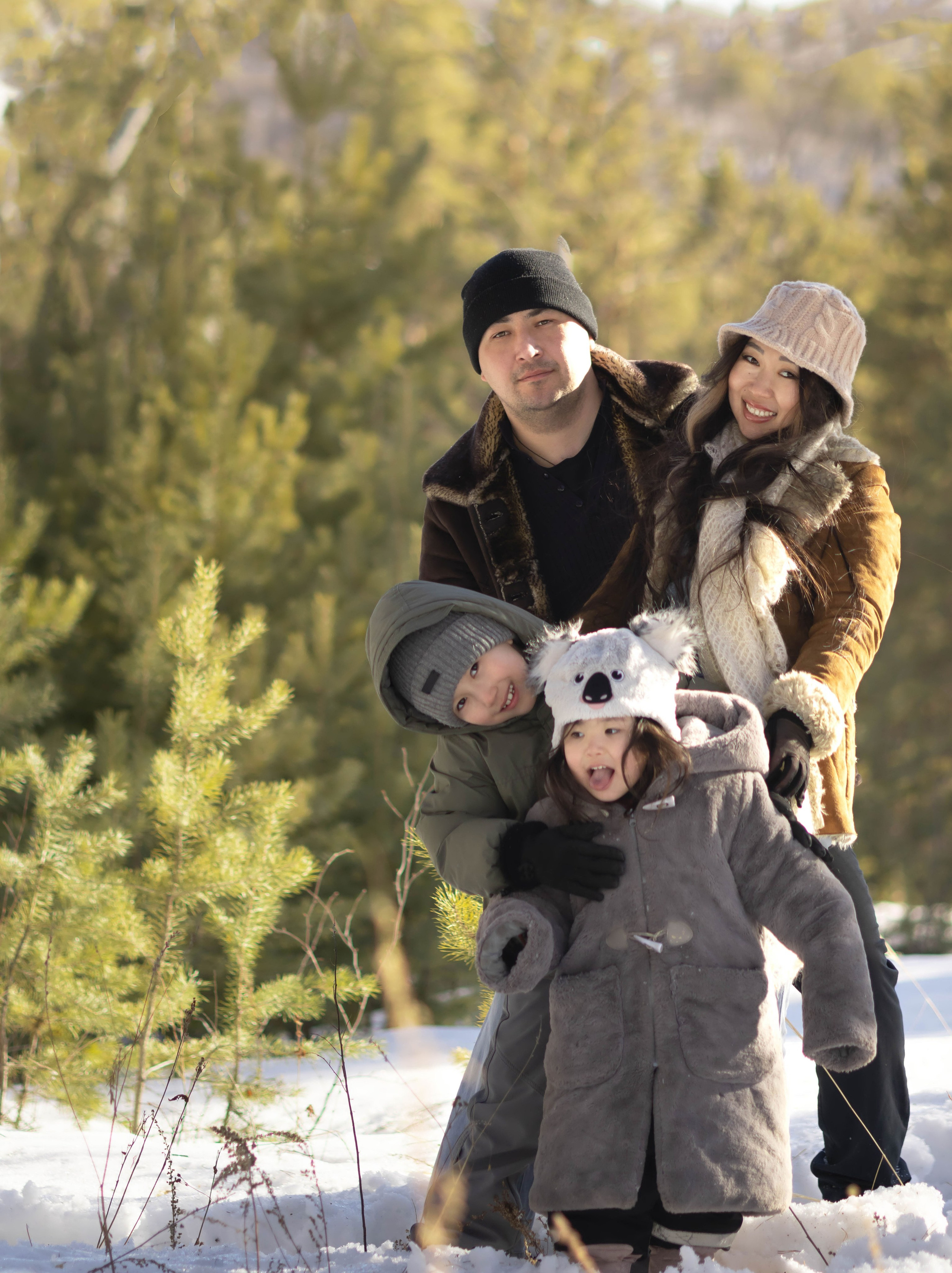 Семейная съемка на природе, на сопке. Фотограф Якутск Зоя Николаева