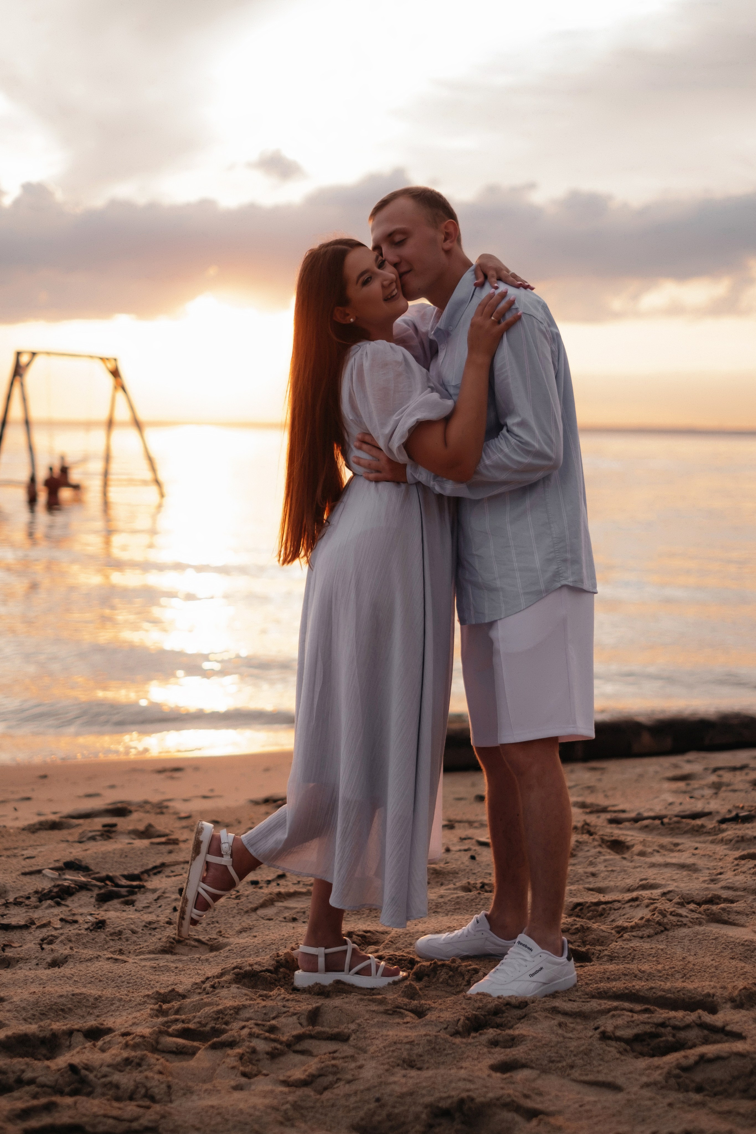 Алина, Ярослав и Тая на берегу. Фотограф в Новосибирске Диана Ильиных