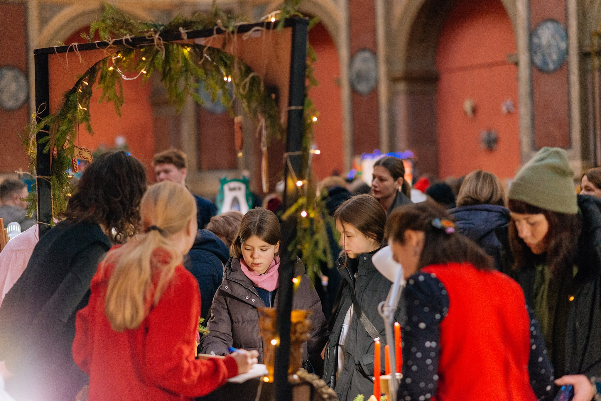 Ёлка. Ярмарка в Академии Штиглица. Декабрь 24. Репортажный фотограф в Санкт-Петербурге Анастасия Клёпова
