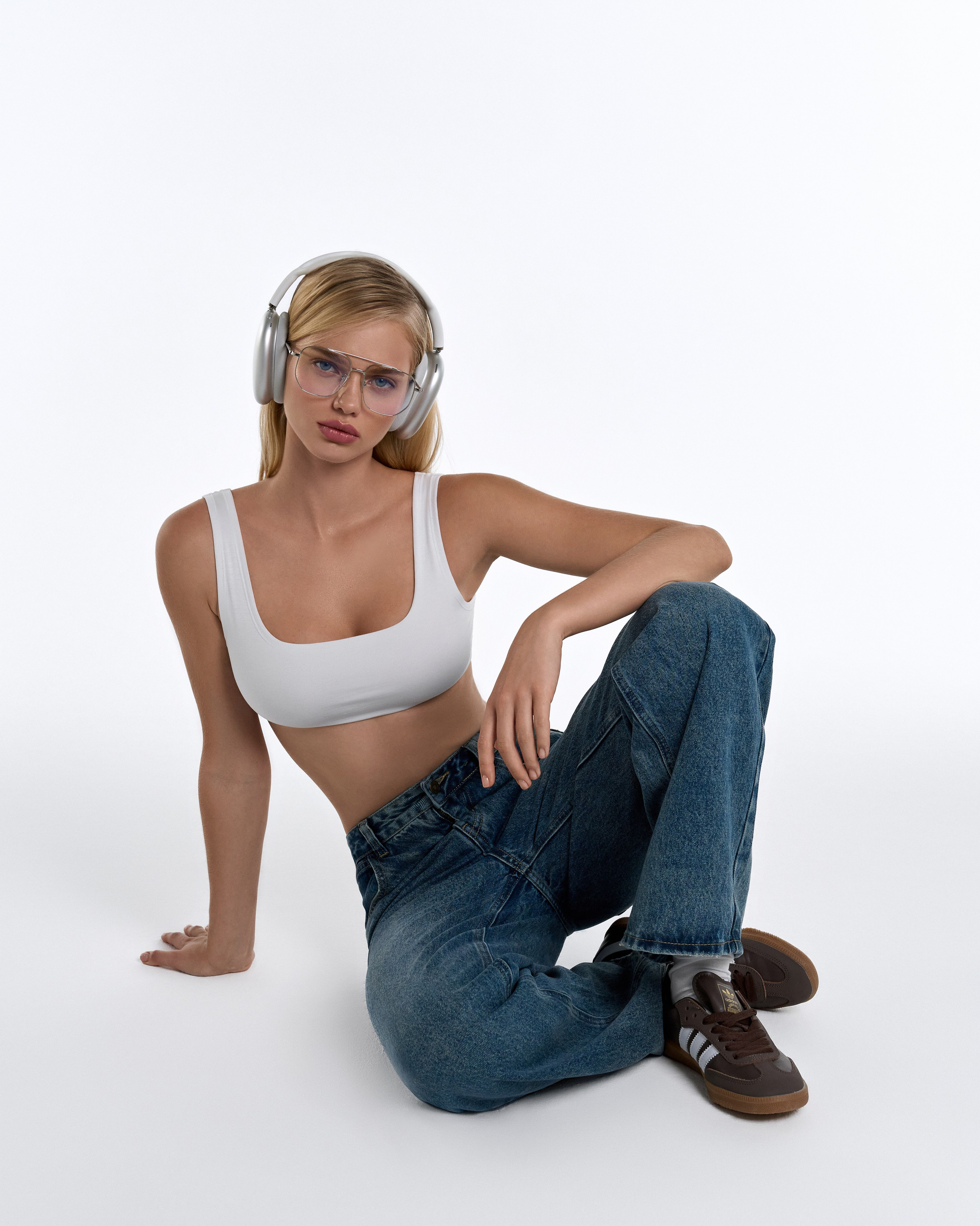 URBAN MINIMAL. Creative Fashion Photographer & Art Director