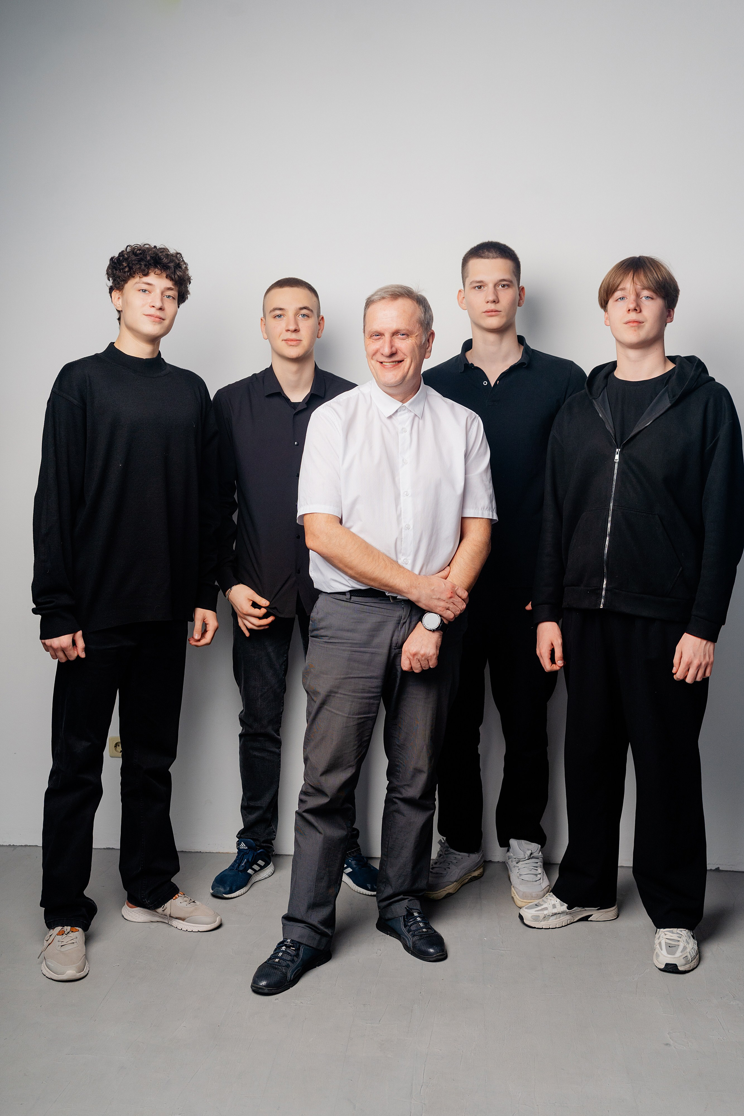 11 класс Студия. Фотограф Софья Володкина