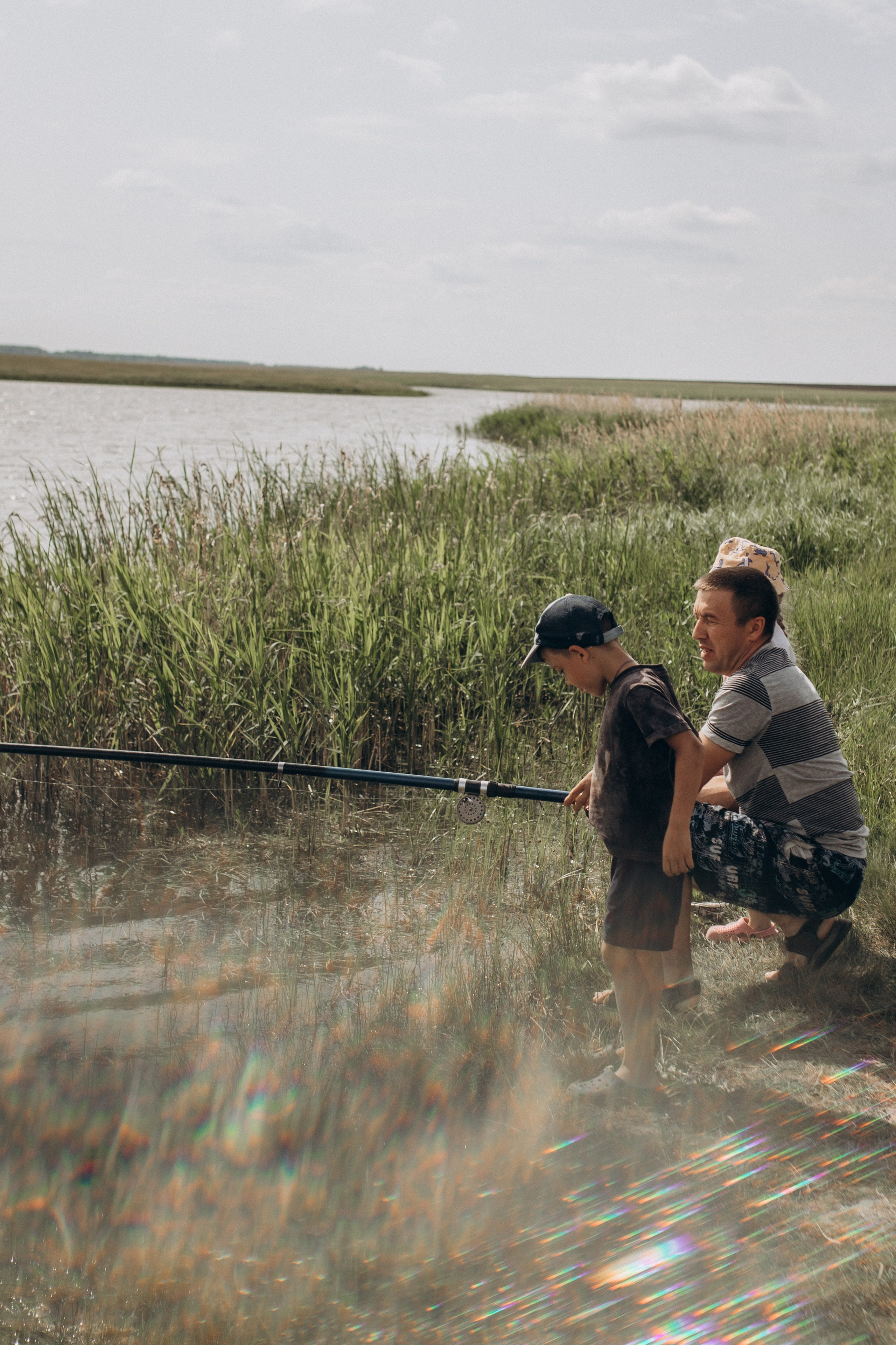 Семейная рыбалка. Семейный фотограф lifestyle в Новосибирске Елена Шпилевая