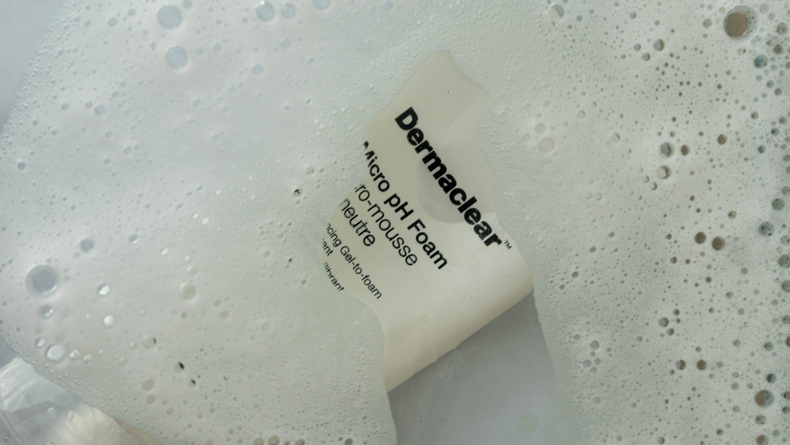 Уходовая косметика. Предметный фотограф Санкт-Петербург