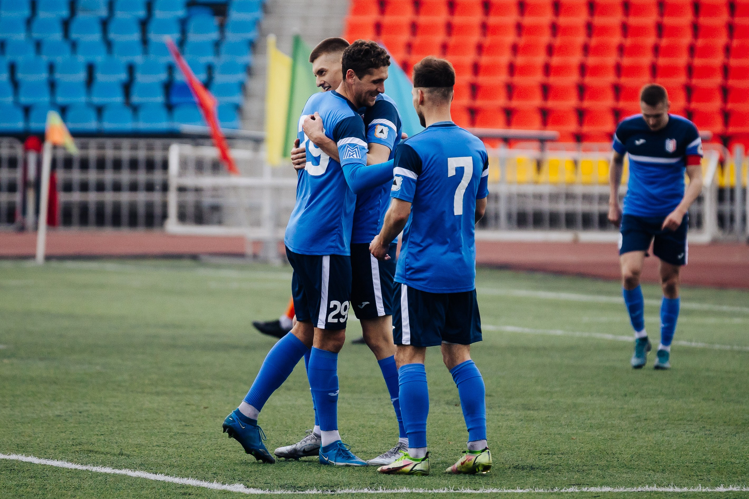 ФК Металлург — ФК Шахтер // 06.04.24. Денис Прохоров Фотограф в г. Магнитогорск