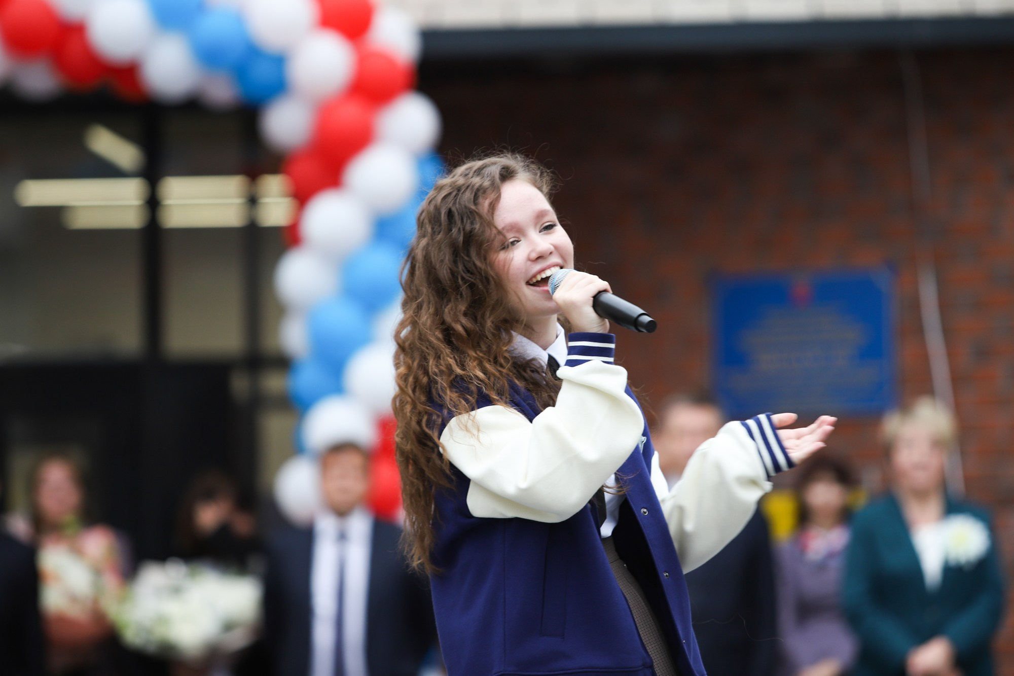 1 сентября в школе № 104. Фотограф Дарья Попова