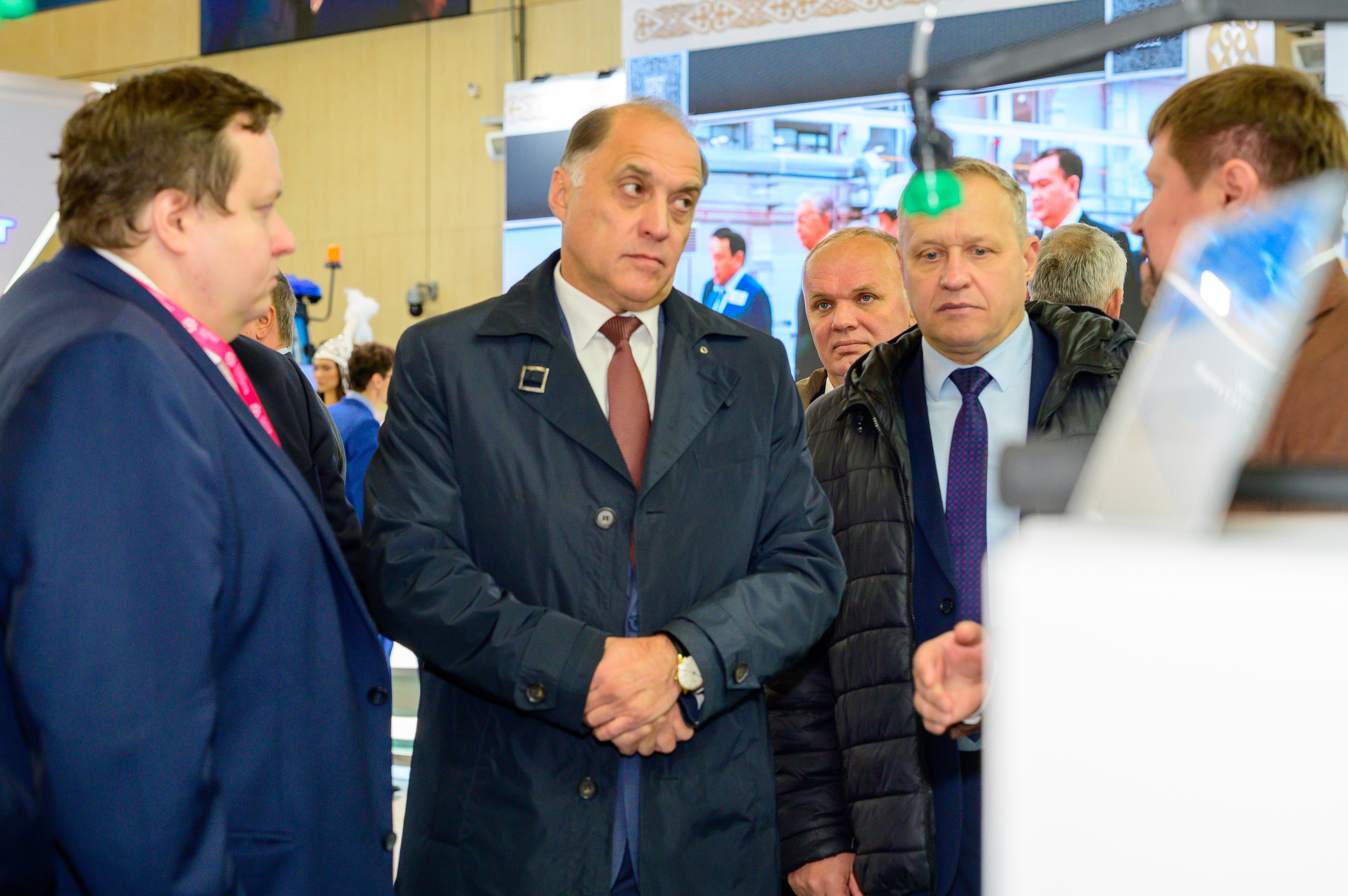 BigindustrialweekBelarus. Фотоуслуги, услуги фотографа, фотографирование важных событий