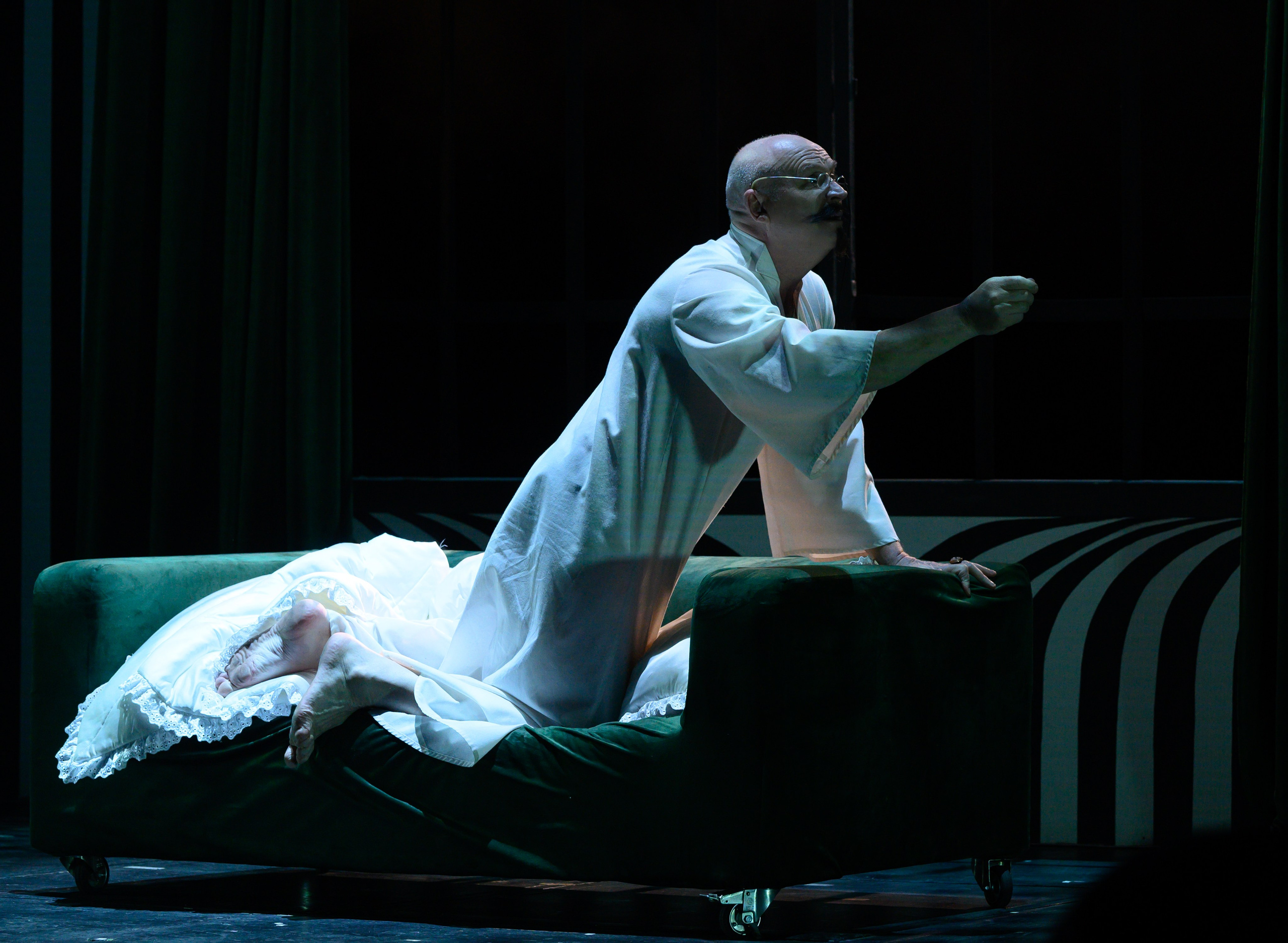 Дядюшкин сон. Фотоуслуги, услуги фотографа, фотографирование важных событий