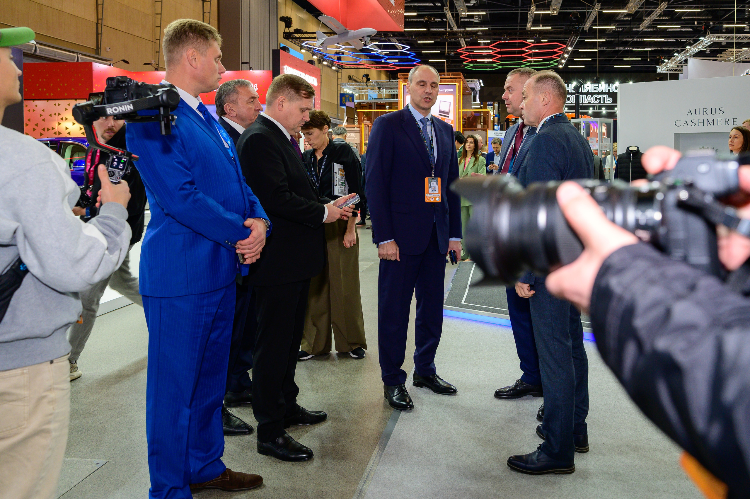 BigindustrialweekBelarus. Фотоуслуги, услуги фотографа, фотографирование важных событий