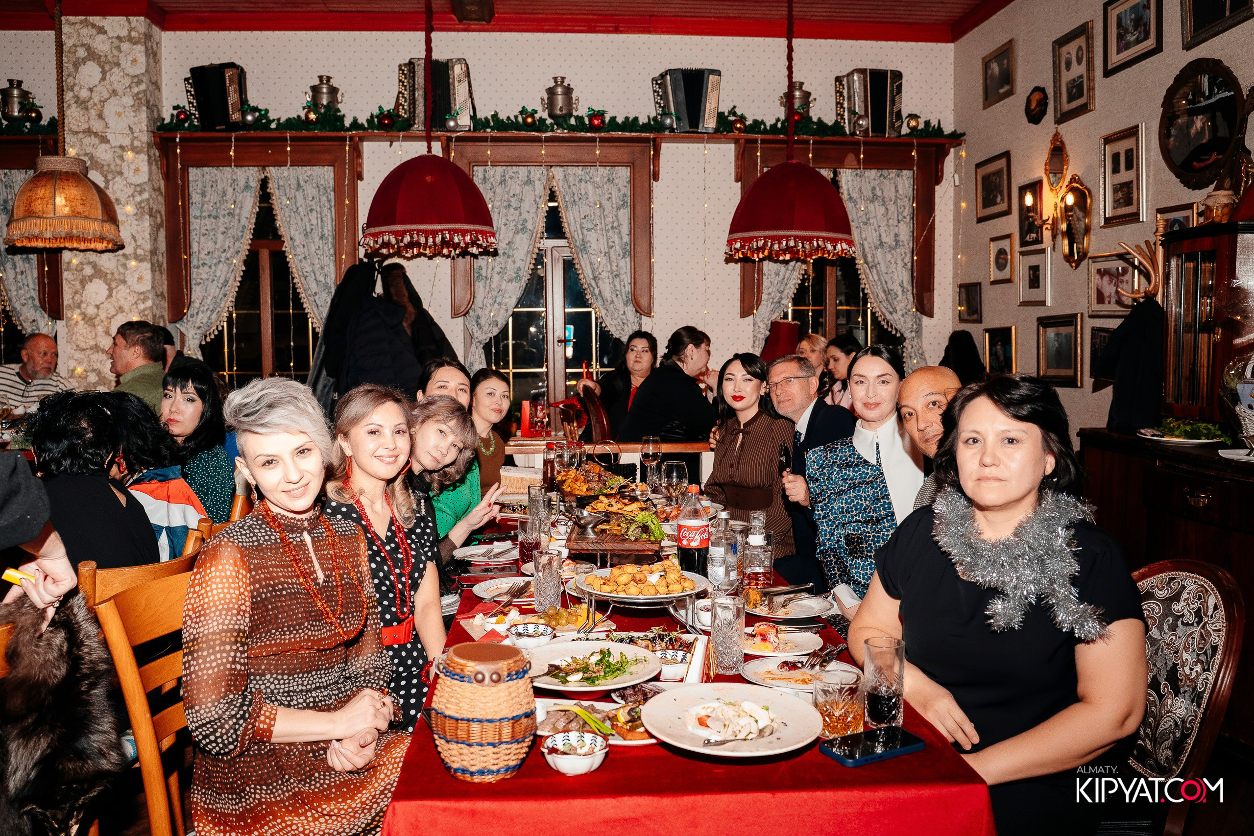 РЕСТОРАН МАРЬИНА РОЩА. КИПЯТКОМ АЛМАТЫ! Фотосъемка мероприятий в Алматы