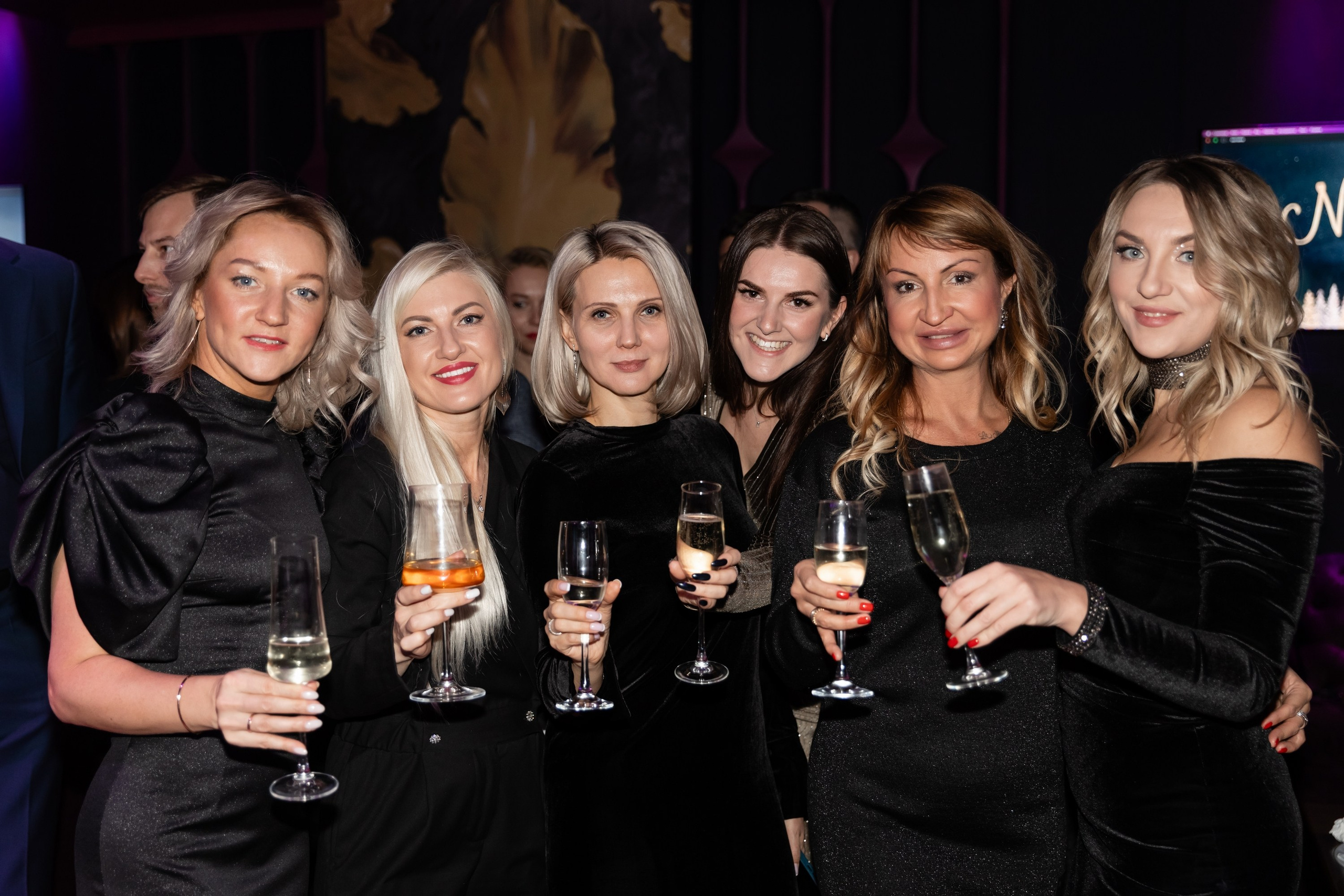 Новогодний корпоратив (Караоке клуб Who is who). Татьяна Чернышова свадебный фотограф Москва