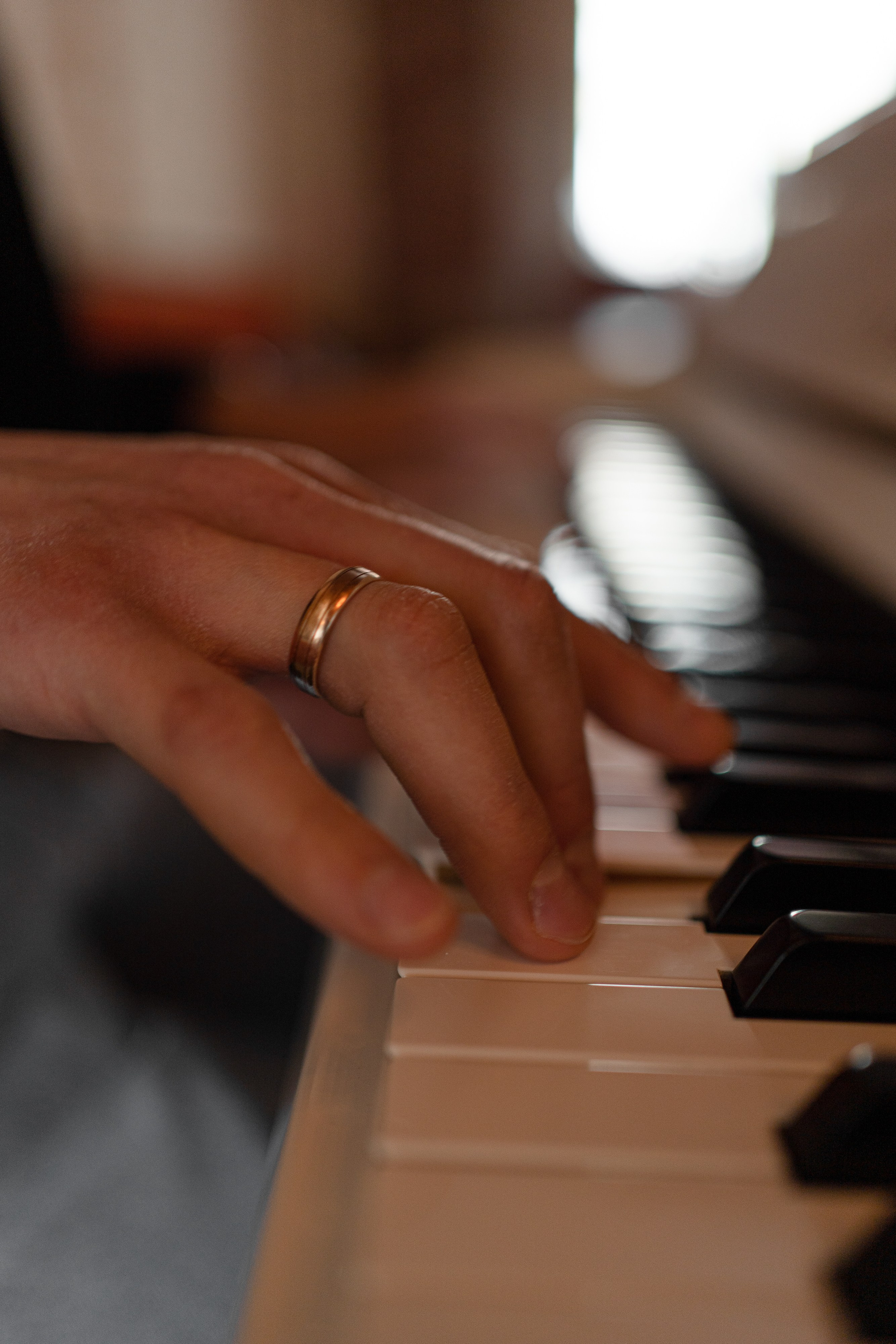 Парижская мелодия II. Главная