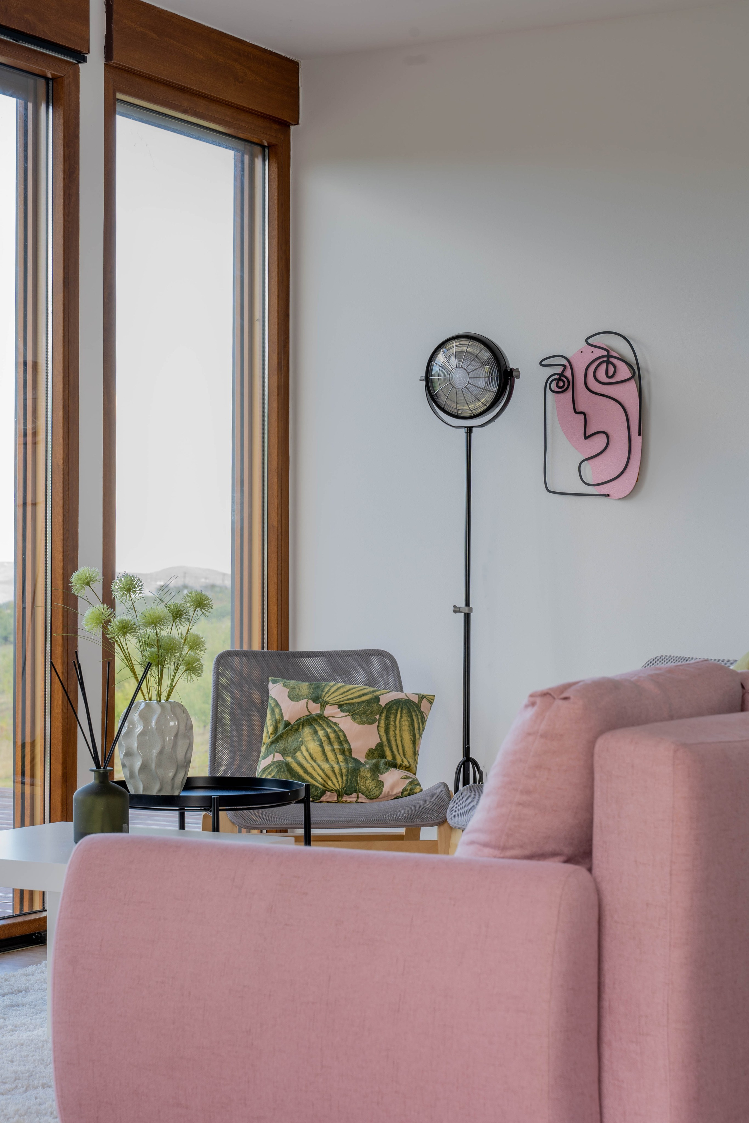 Rent a NEST Arandjelovac. Меня зовут Лиана.я видеограф и фотограф 📍 Работаю в Москве и МО