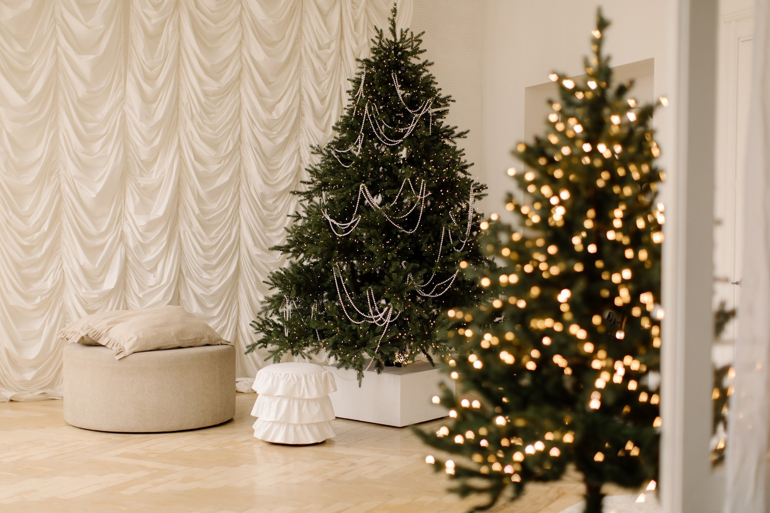 Новогодние фотостудии Екатеринбурга 2025. Фотограф в Екатеринбурге Артём Зайнетдинов