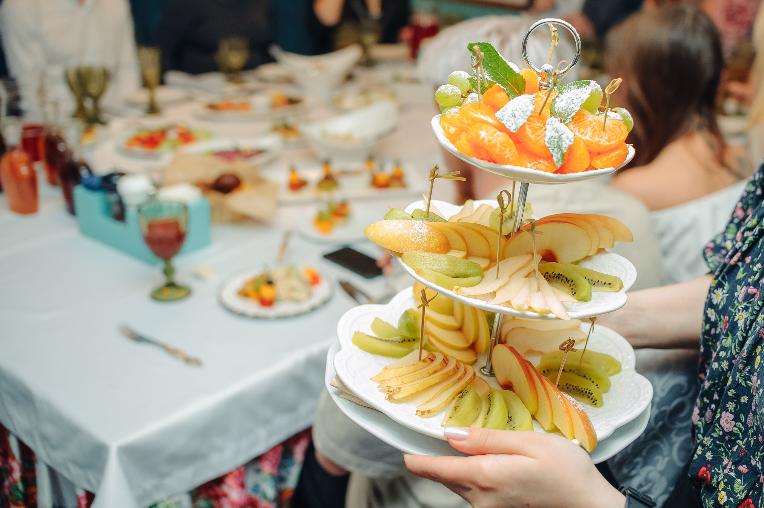 Тихий семейный праздник в ресторане Подкова. Свадебный фотограф в Екатеринбурге Артём Зайнетдинов