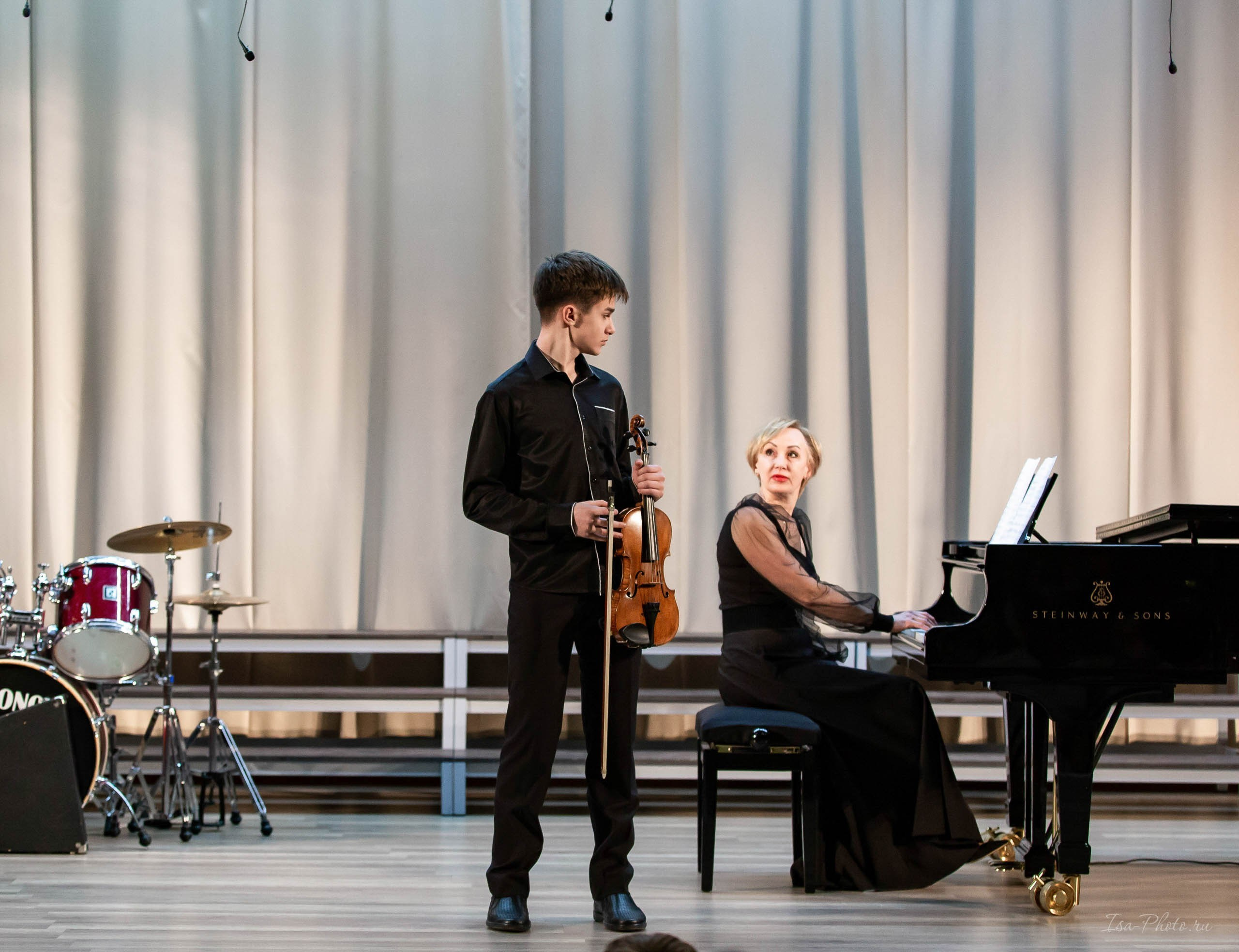 Отчётный концерт ДШИ им. Н.А. Римского-Корсакова. Струнный отдел. Репортажный фотограф в Москве