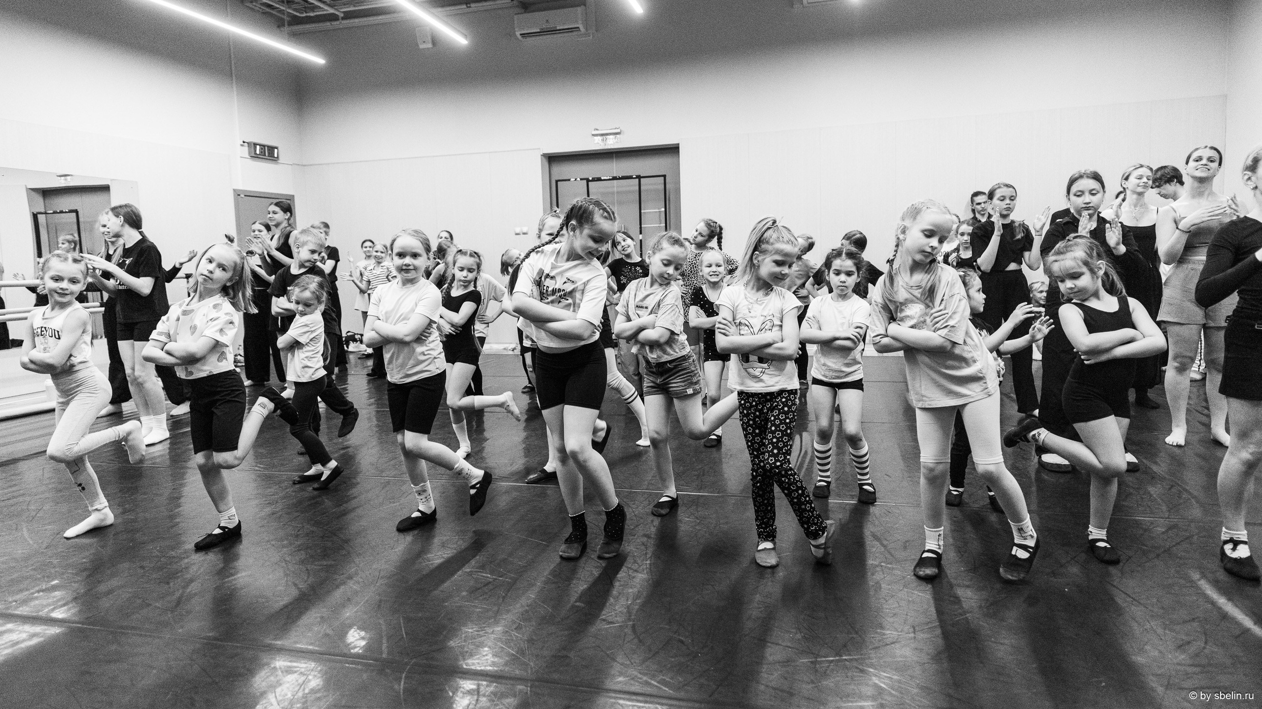 Один день до концерта, МАЙ 2025. Взгляд через объектив