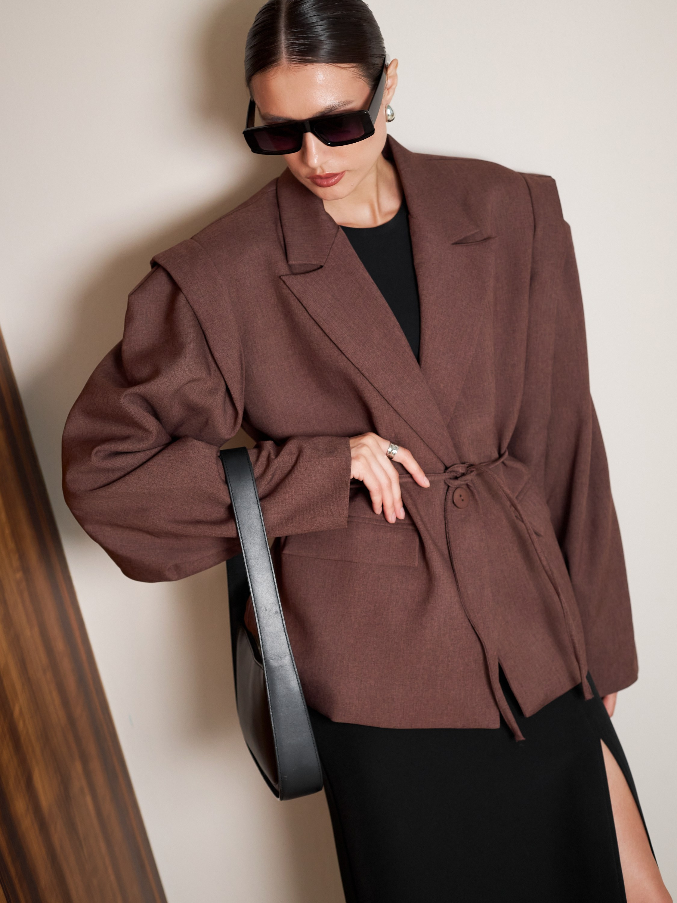 Фотосъемка пиджаков Екатеринбург Wildberries ВБ Ozon Озон фотосессия одежды Екб заказать цена фотосъемка товара WB маркетплейс карточки това. Фотограф Екатеринбург Анастасия Жерновская | Маркетплейсы и нейрофото