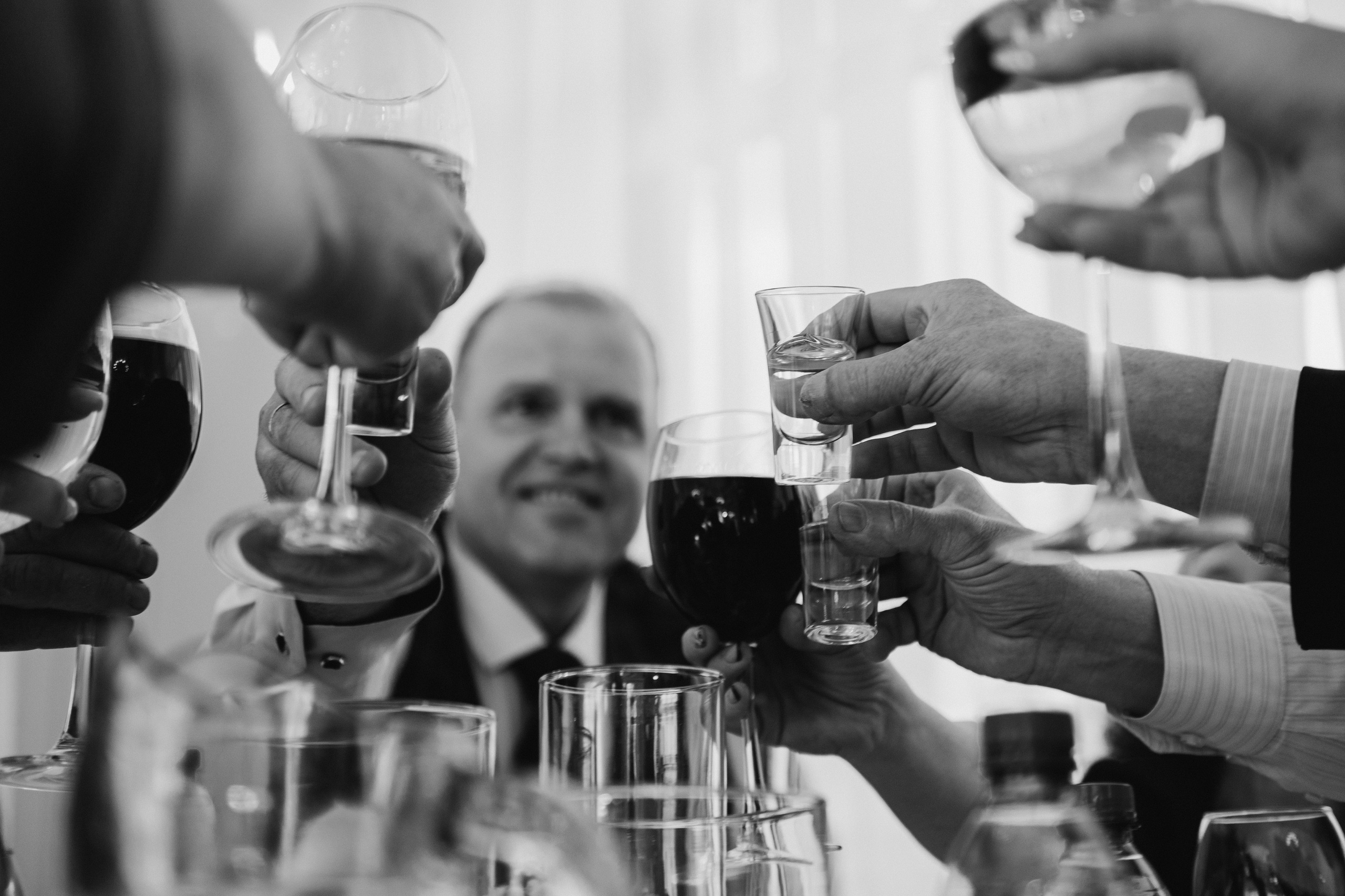 Свадебные фотографии. Фотограф в Барнауле Дарья Бутурлакина. Люби.Цени.Касайся