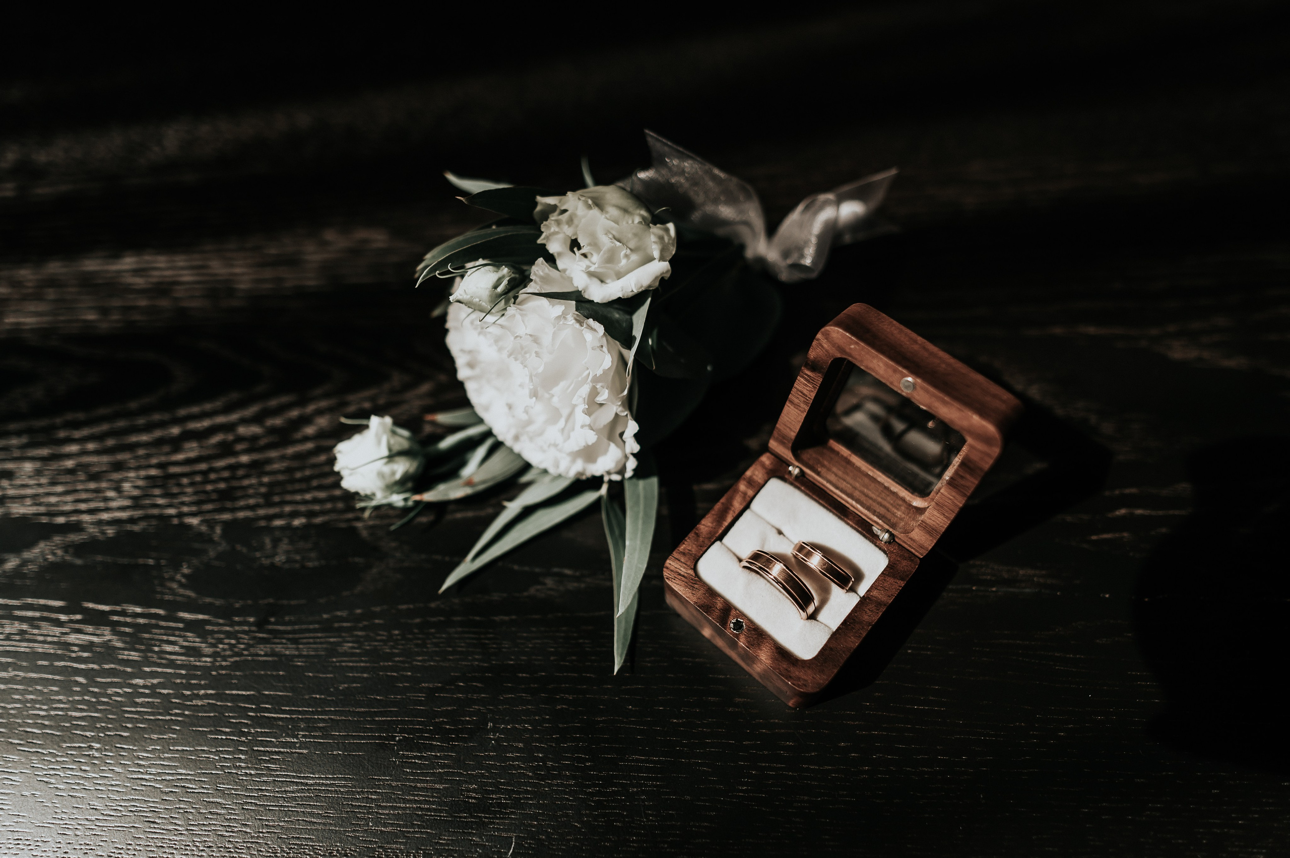 Даниил и Валерия. Черная утка. Полный день. Фотограф Екатерина Бочарникова