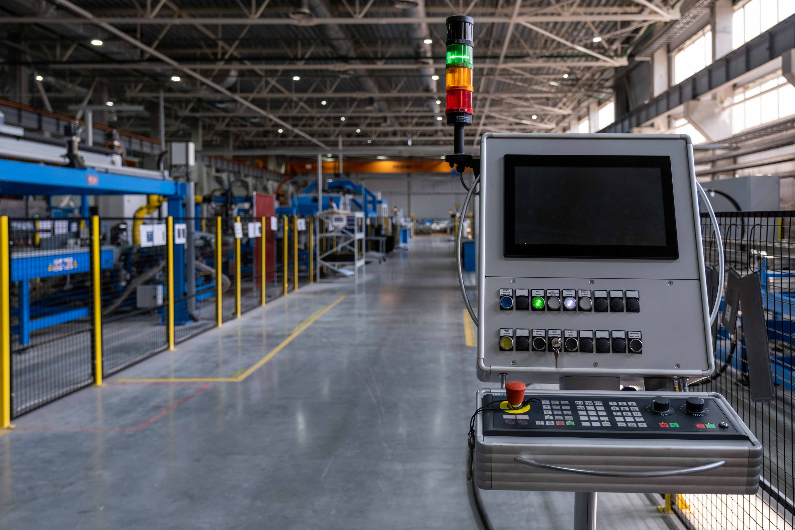 IEK — торжественное открытие производственного цеха. Фото тур